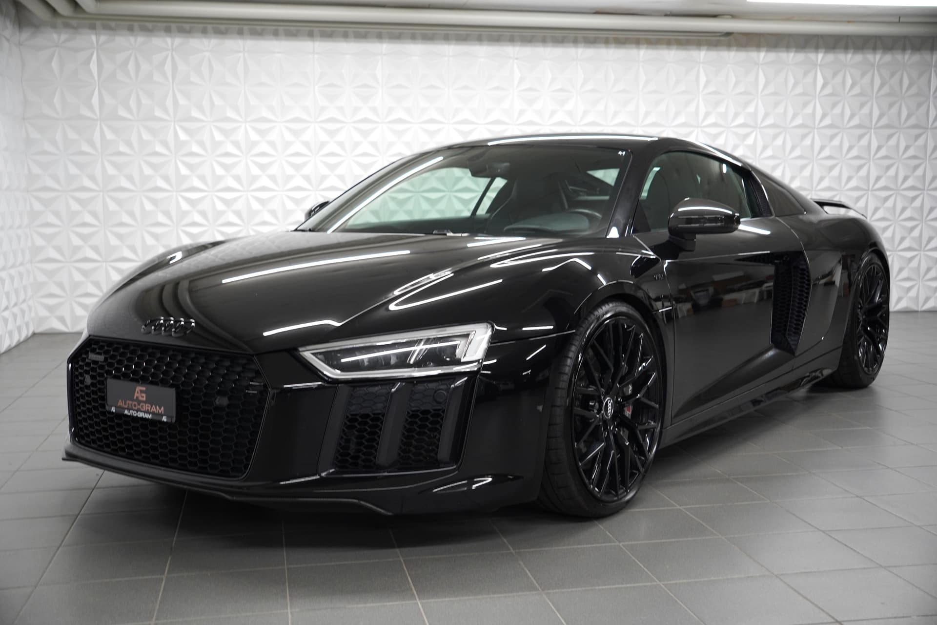 Audi R8 Coupé 5.2 plus S-Tronic