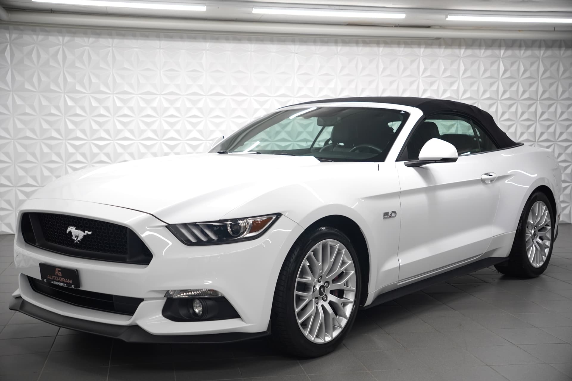 Ford Mustang Convertible 2.3 Automat