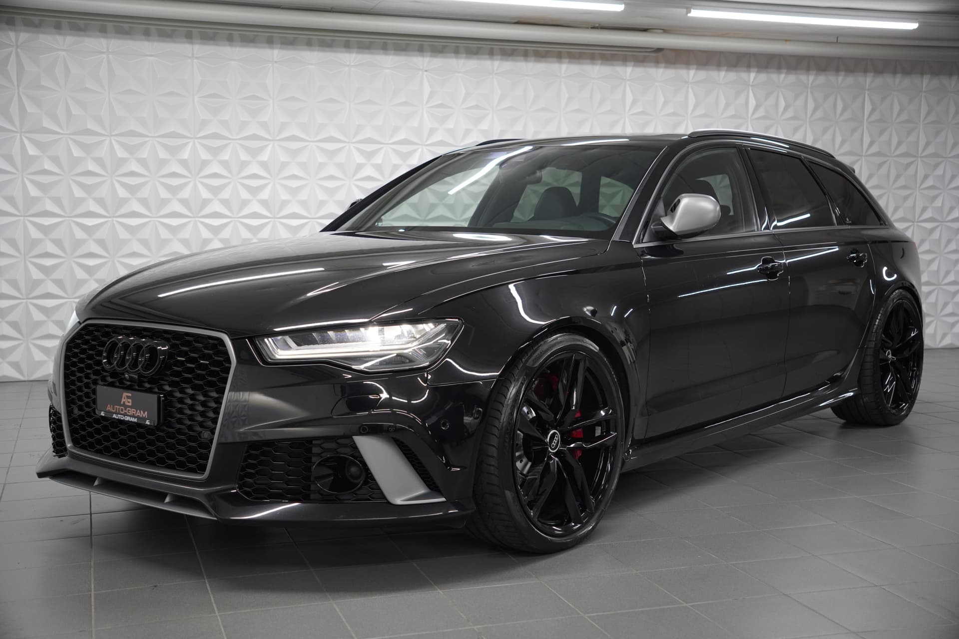 Audi RS6 Avant 4.0 TFSI V8 performance quattro