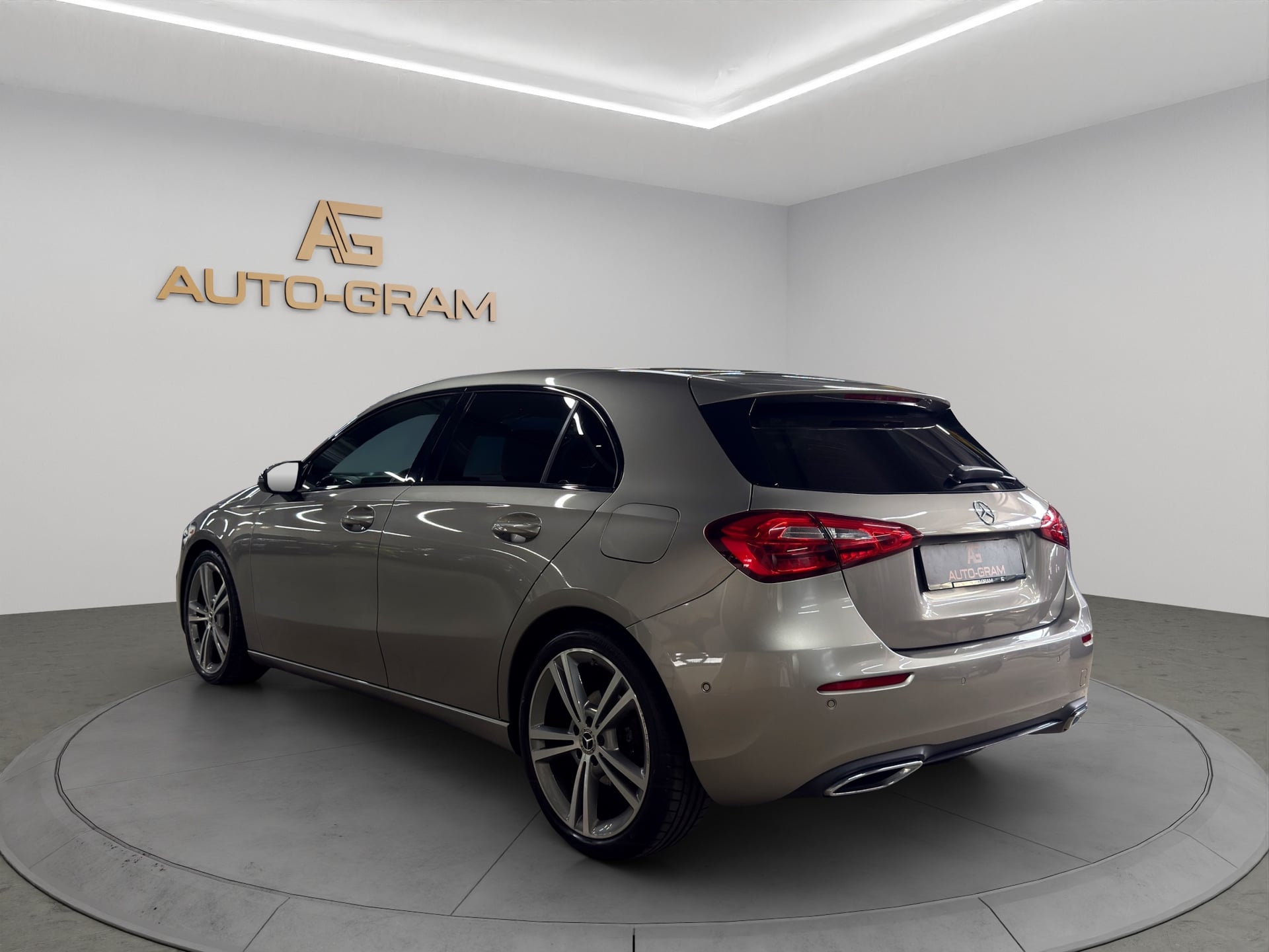 Mercedes-Benz A 200 d 8G-DCT – Bild 3