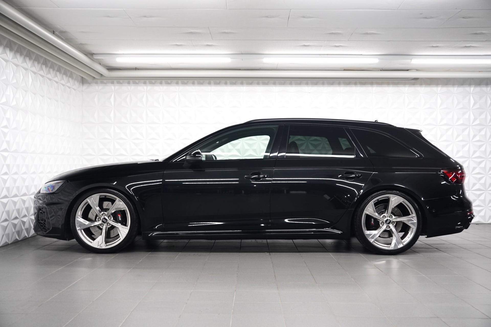Audi RS4 Avant 2.9 TFSI quattro tiptronic – Bild 2