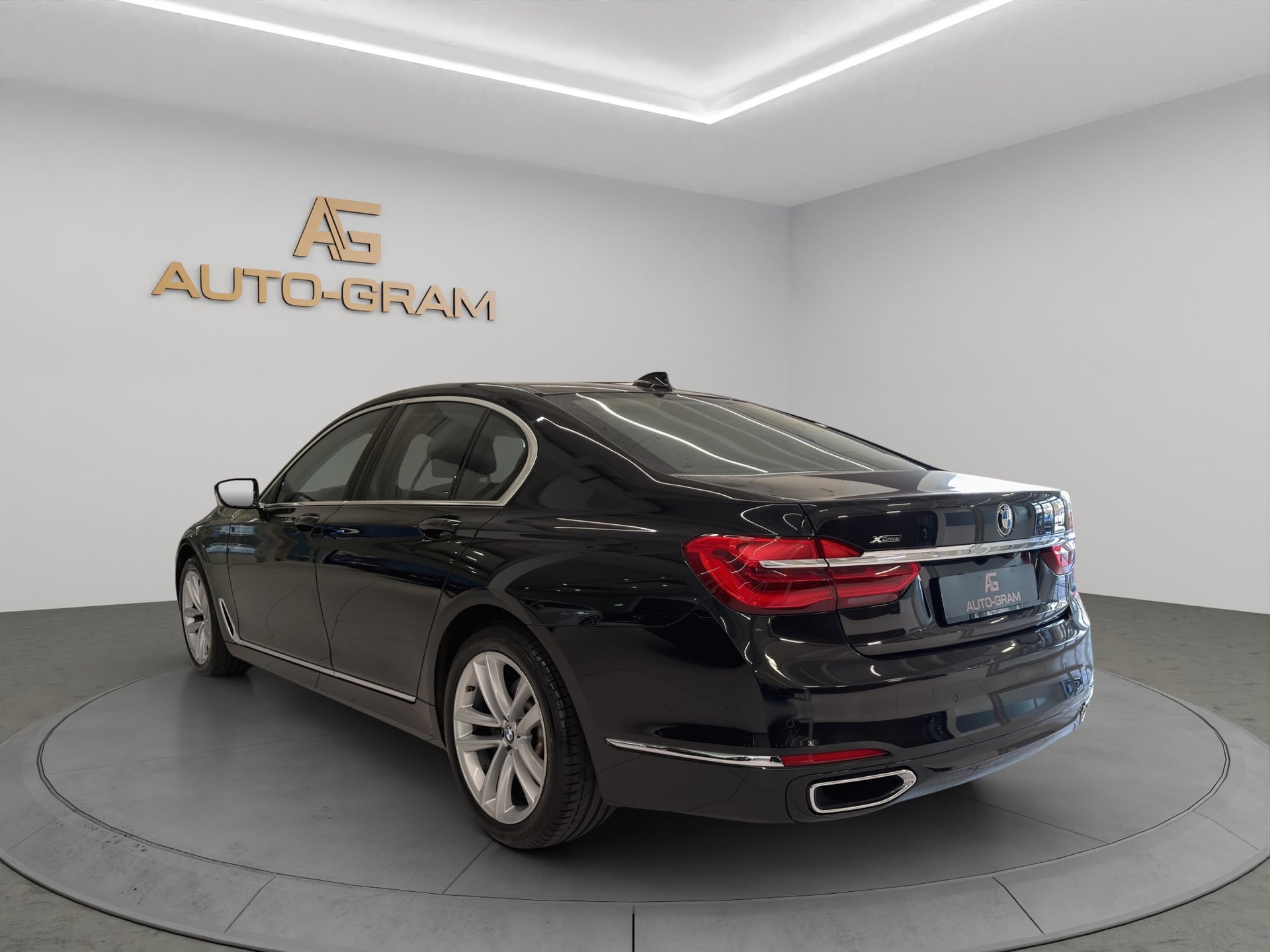 BMW 730d xDrive Steptronic – Bild 3