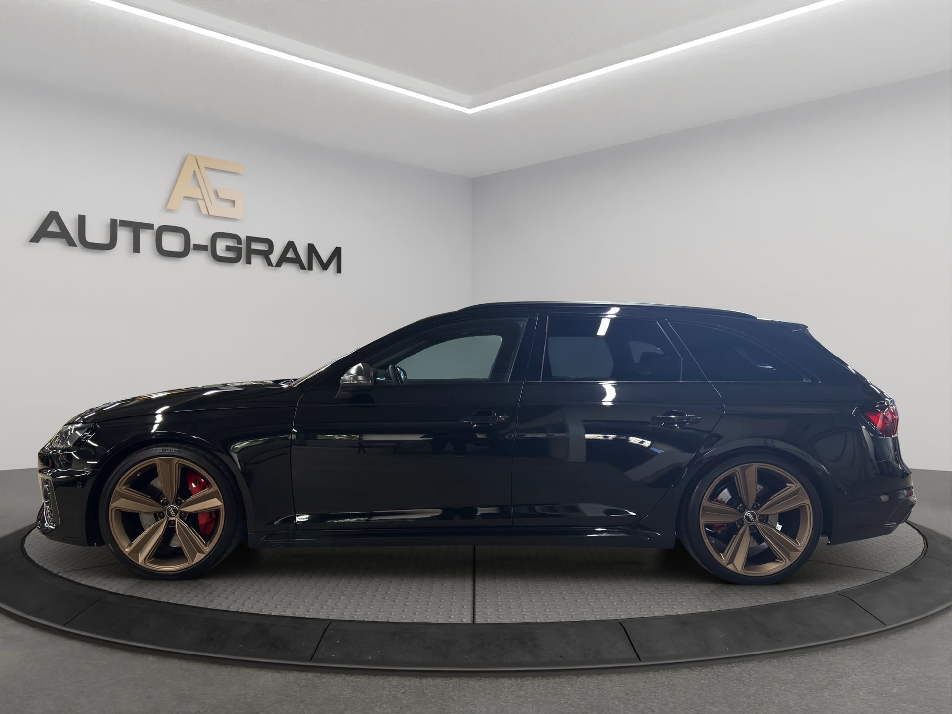 Audi RS4 Avant quattro tiptronic – Bild 2