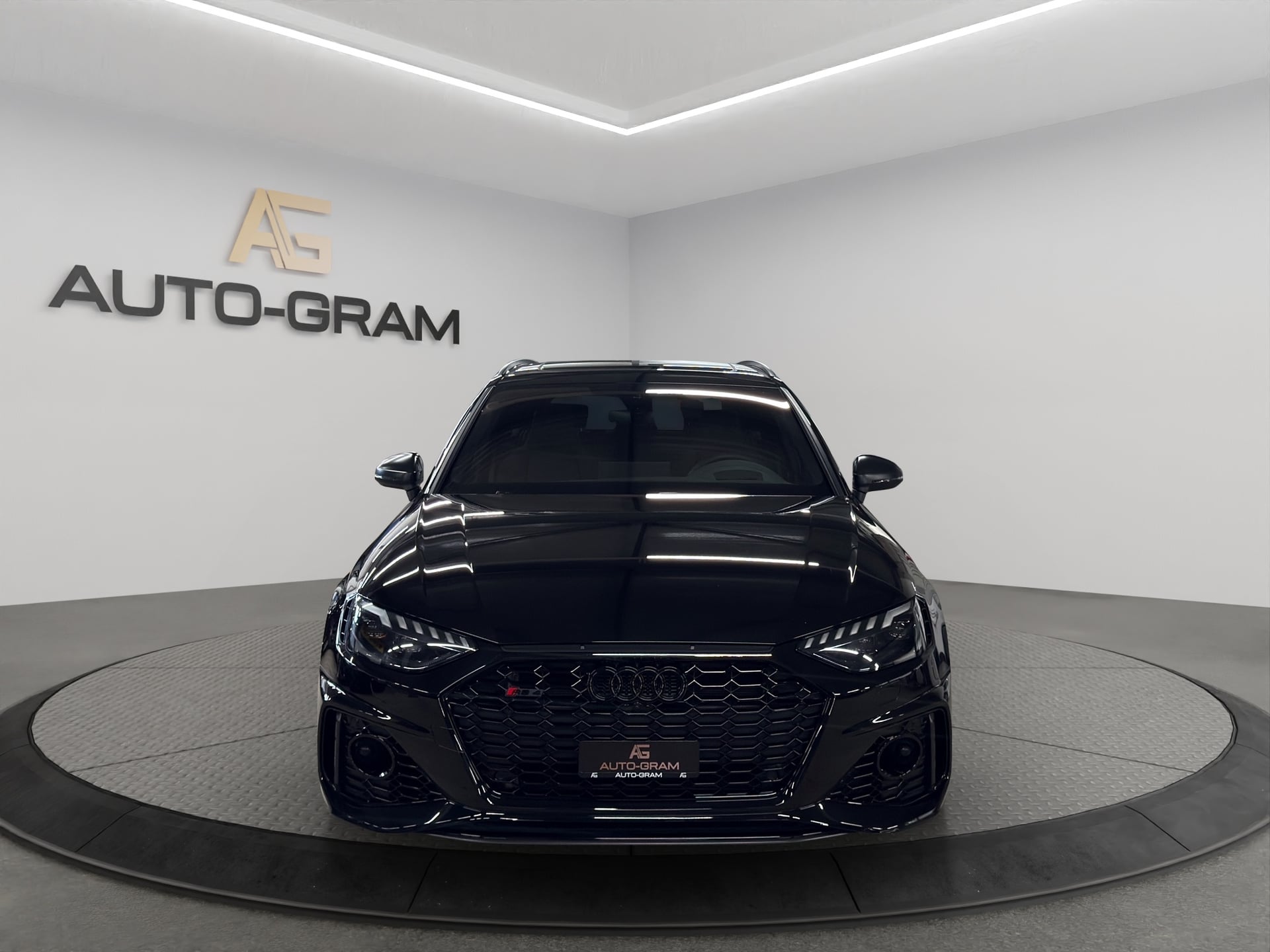 Audi RS4 Avant quattro tiptronic – Bild 8