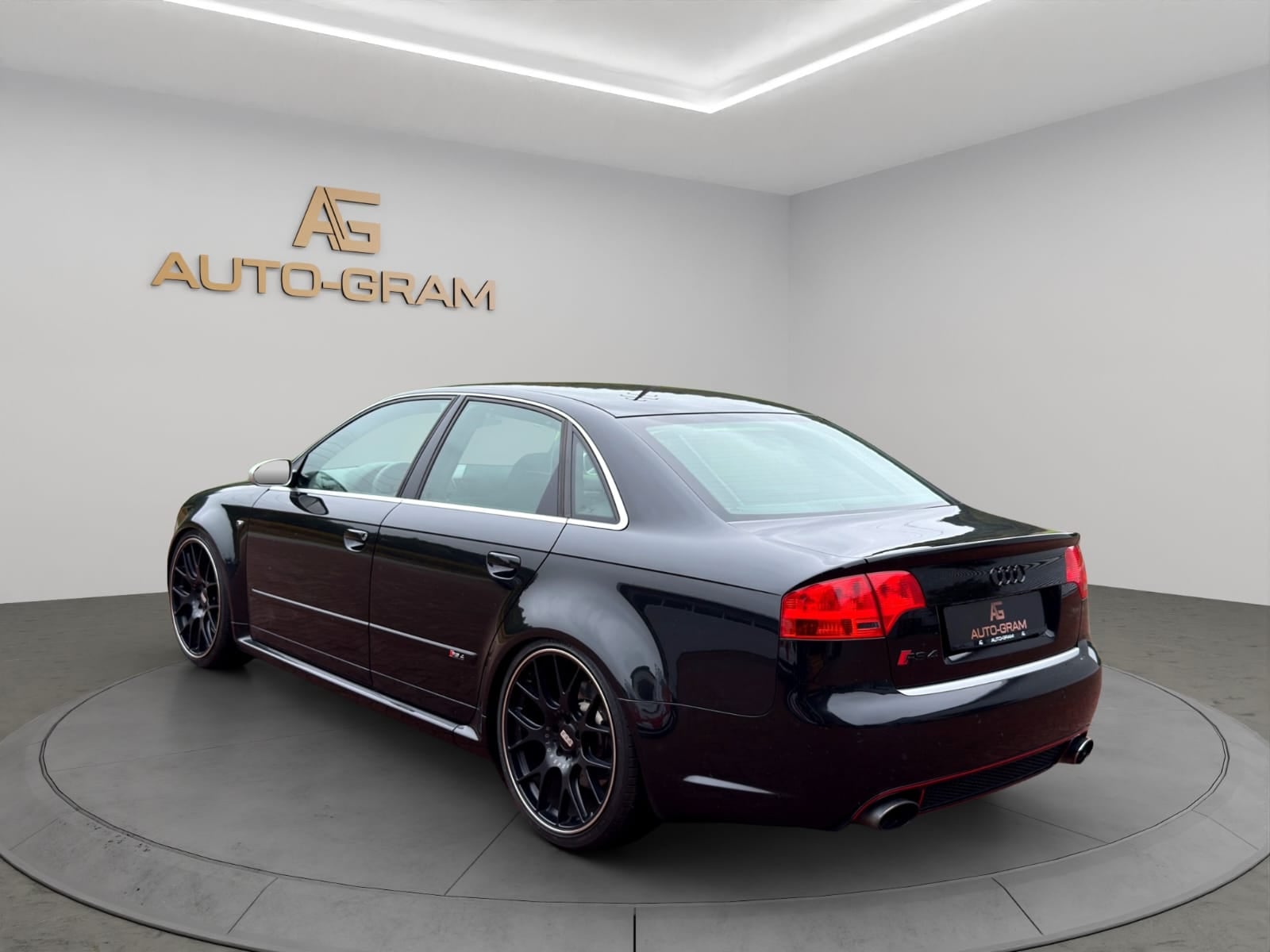 Audi RS4 4.2 V8 quattro – Bild 3