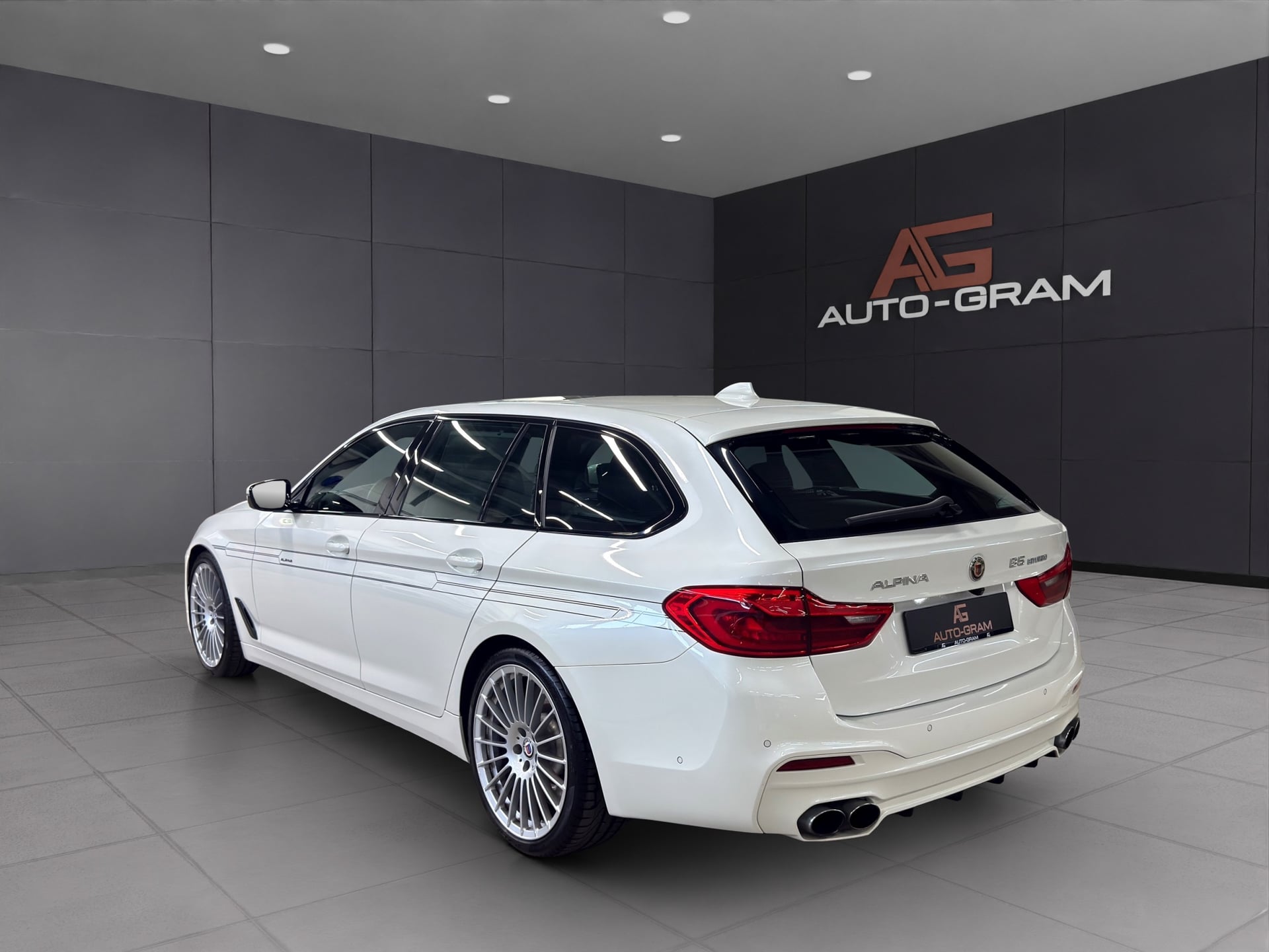 BMW Alpina 5 Series B5 BiTurbo Touring 4.4 V8 xDrive Switch-Tronic – Bild 3