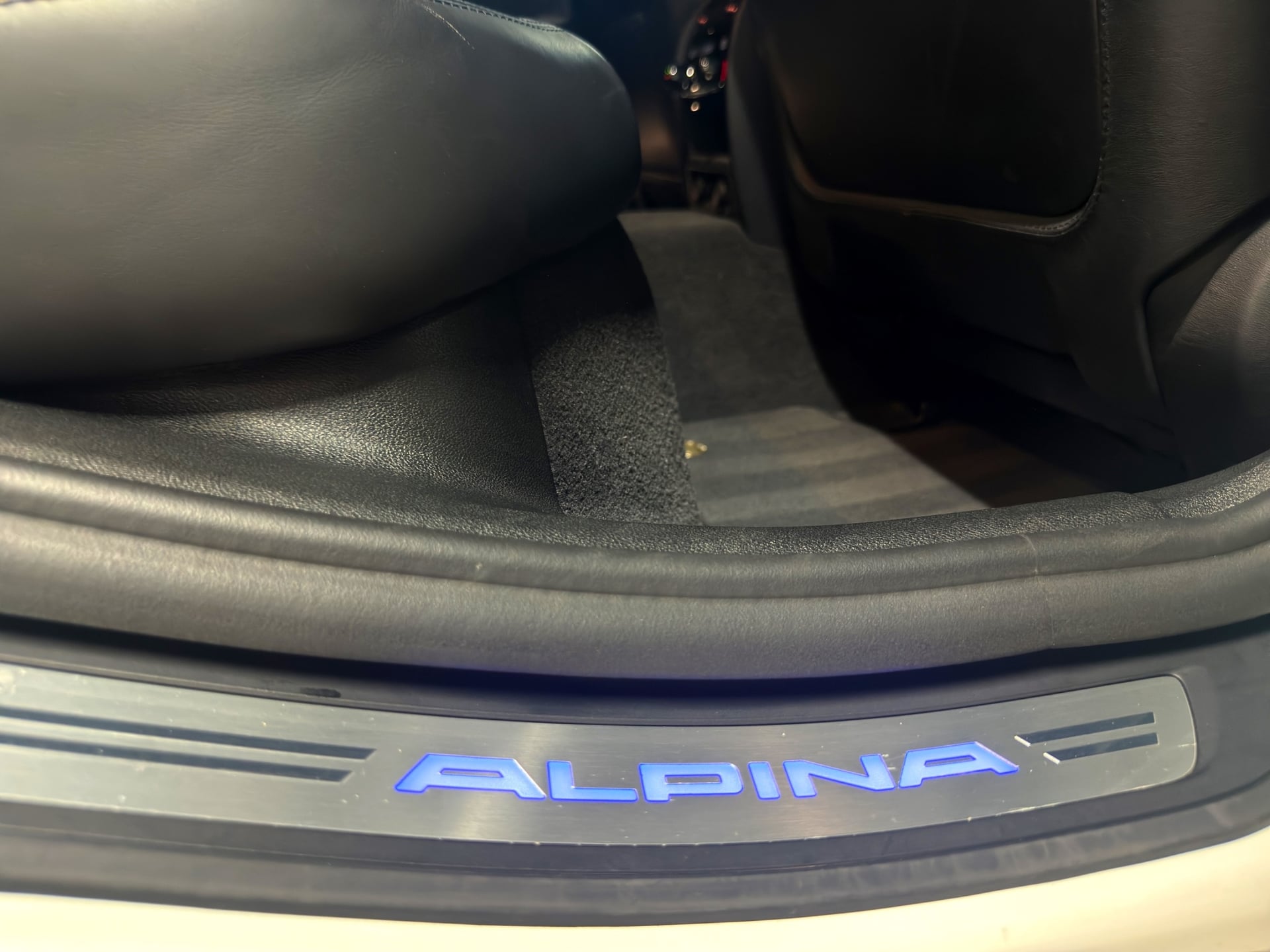 BMW Alpina 5 Series B5 BiTurbo Touring 4.4 V8 xDrive Switch-Tronic – Bild 25