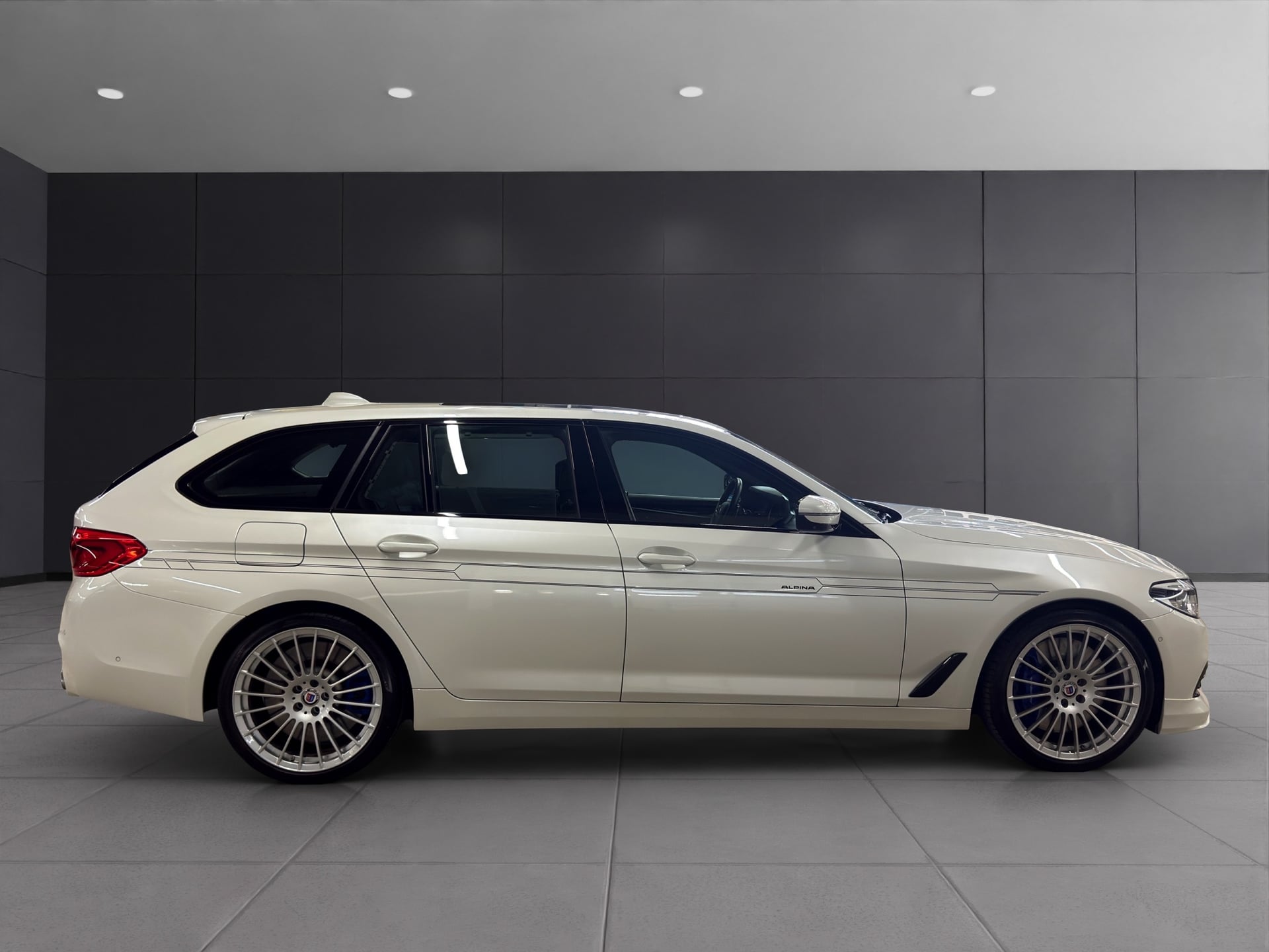 BMW Alpina 5 Series B5 BiTurbo Touring 4.4 V8 xDrive Switch-Tronic – Bild 6