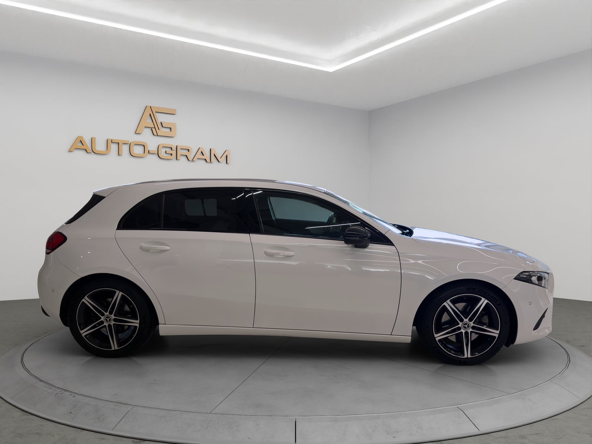 Mercedes-Benz A 220 Progressive 7G-DCT 4Matic – Bild 6