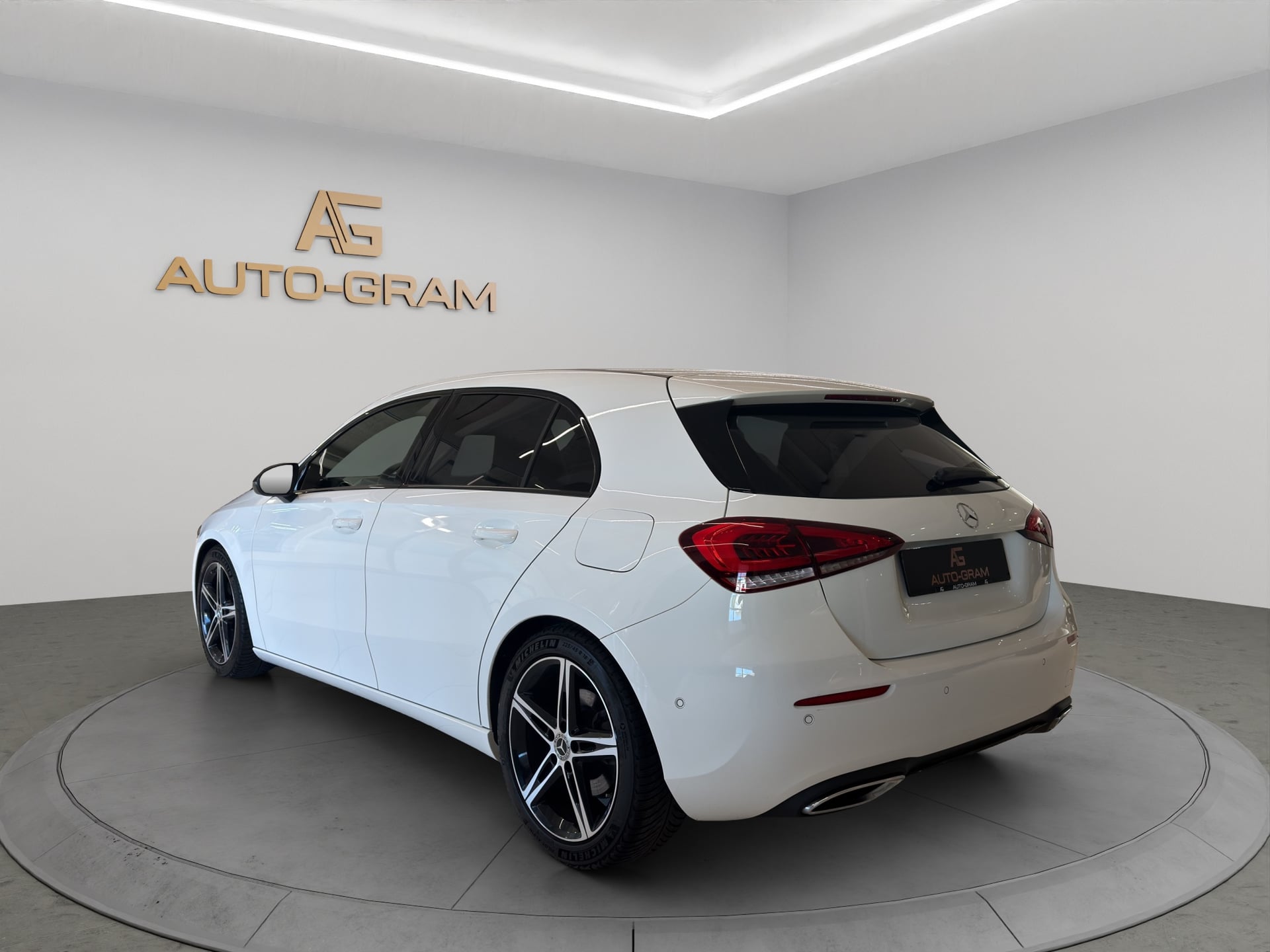 Mercedes-Benz A 220 Progressive 7G-DCT 4Matic – Bild 3