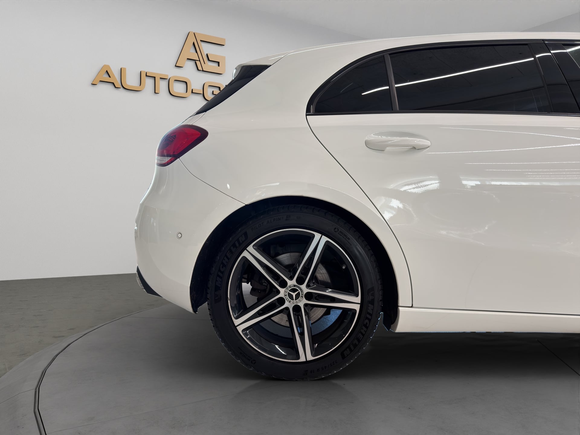 Mercedes-Benz A 220 Progressive 7G-DCT 4Matic – Bild 10
