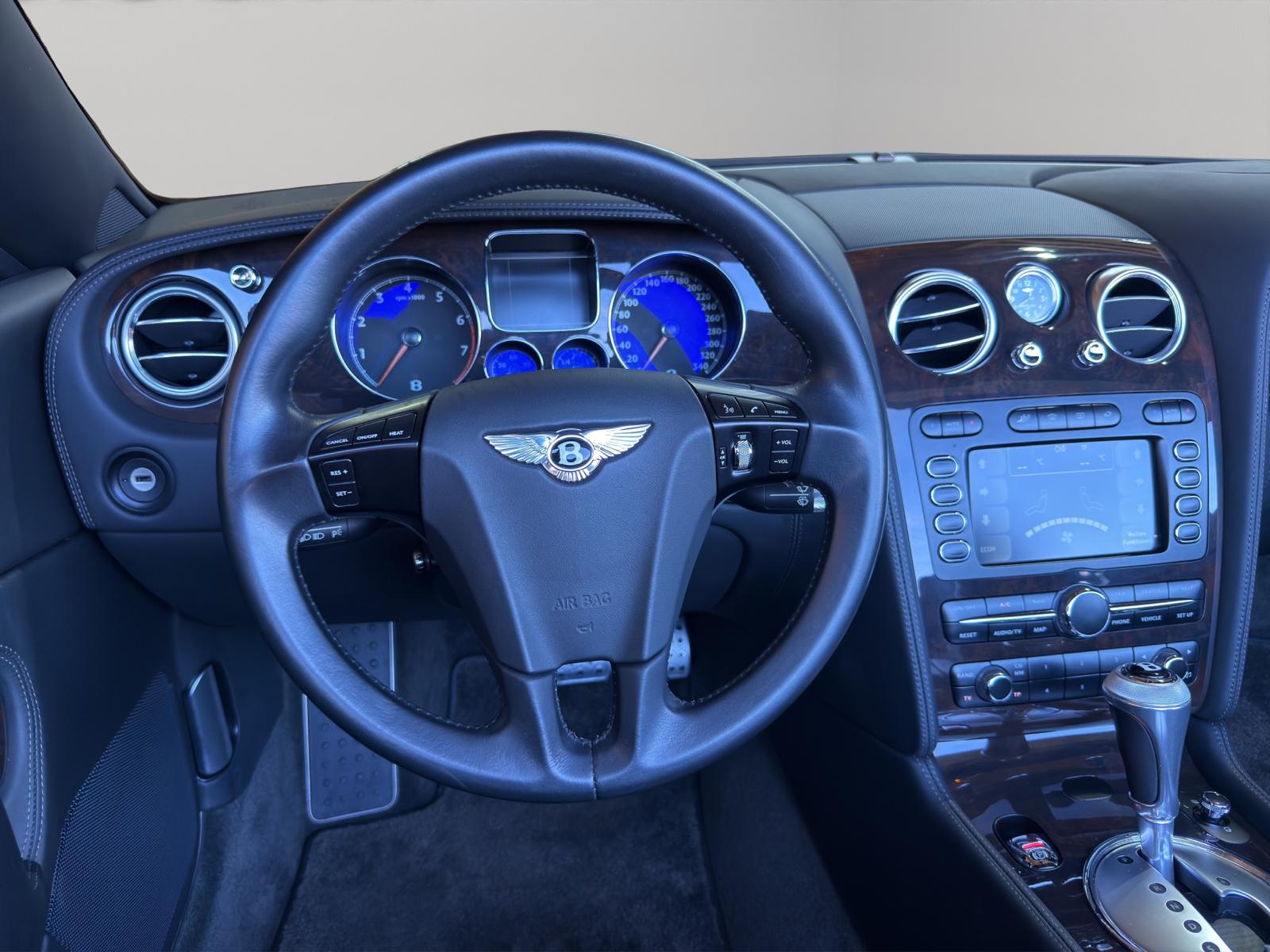 Bentley Continental GTC 6.0 – Bild 16
