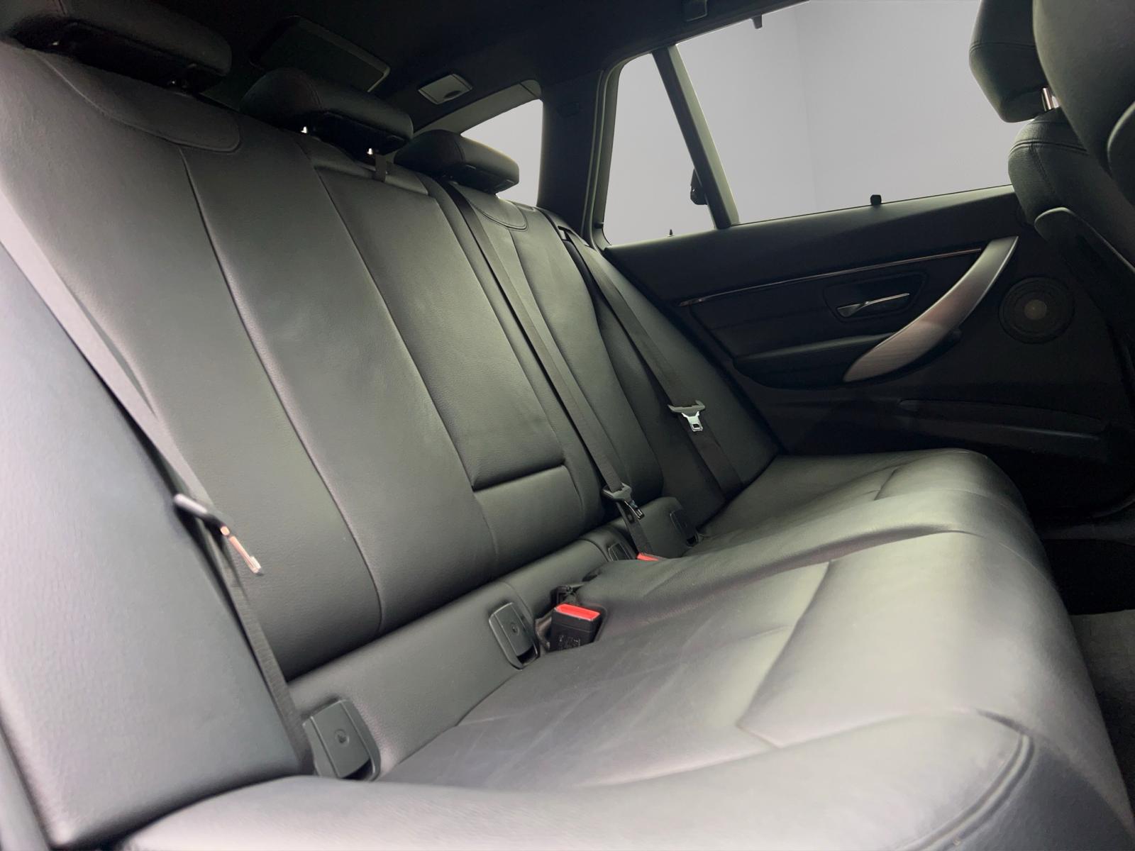 BMW 320d xDrive Touring Edition M Sport Steptronic – Bild 25