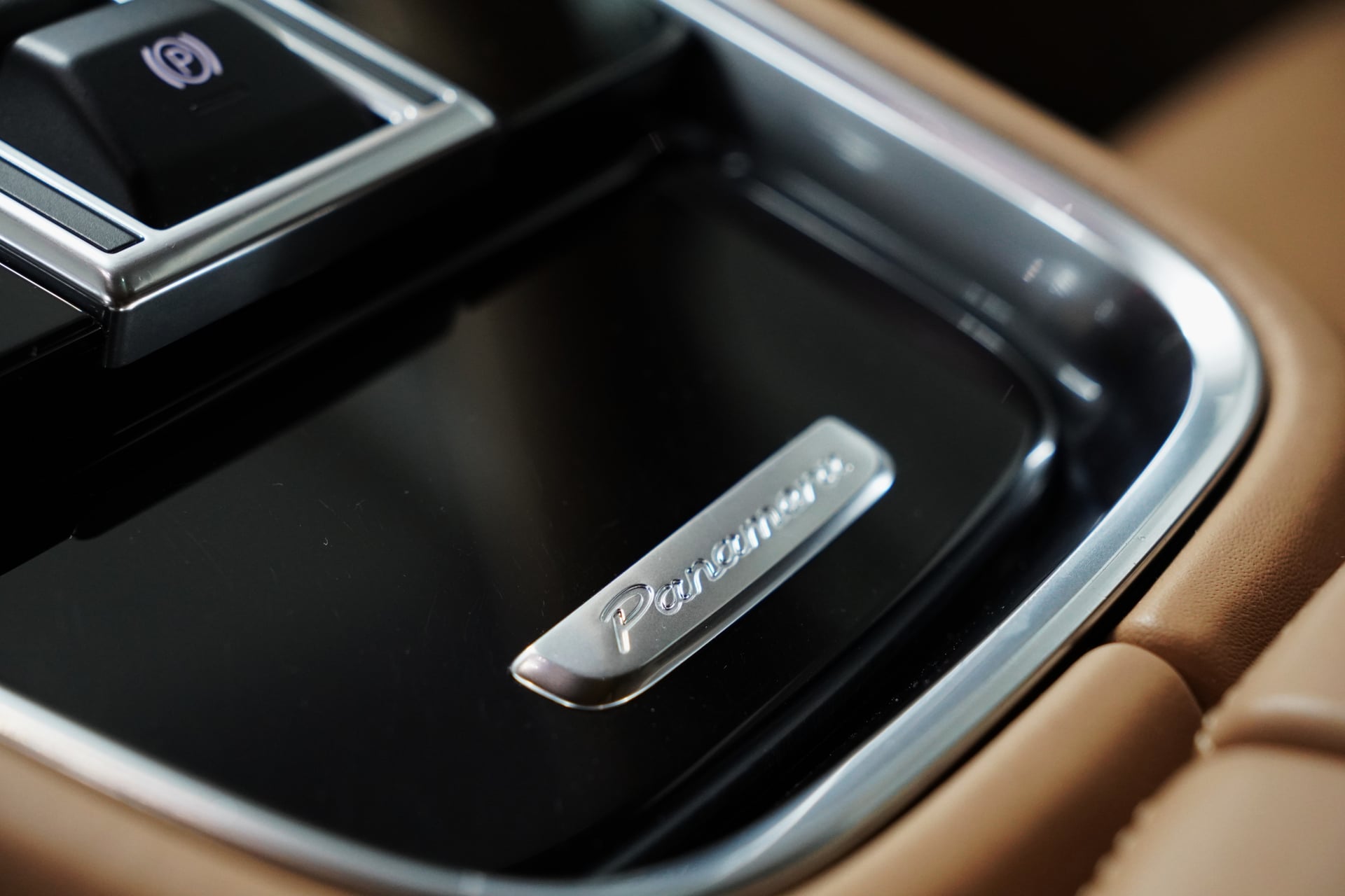 Porsche Panamera GTS Sport Turismo PDK – Bild 17