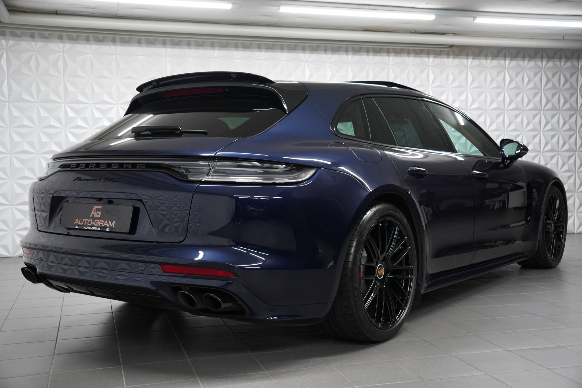 Porsche Panamera GTS Sport Turismo PDK – Bild 5