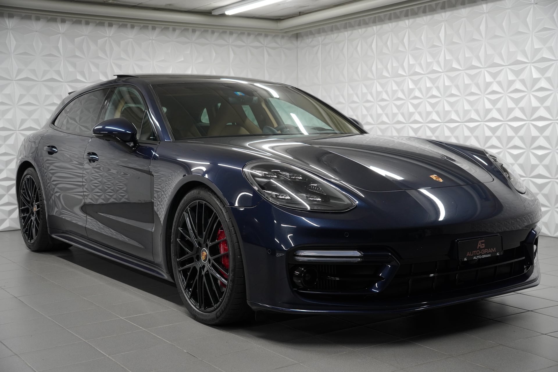Porsche Panamera GTS Sport Turismo PDK – Bild 3