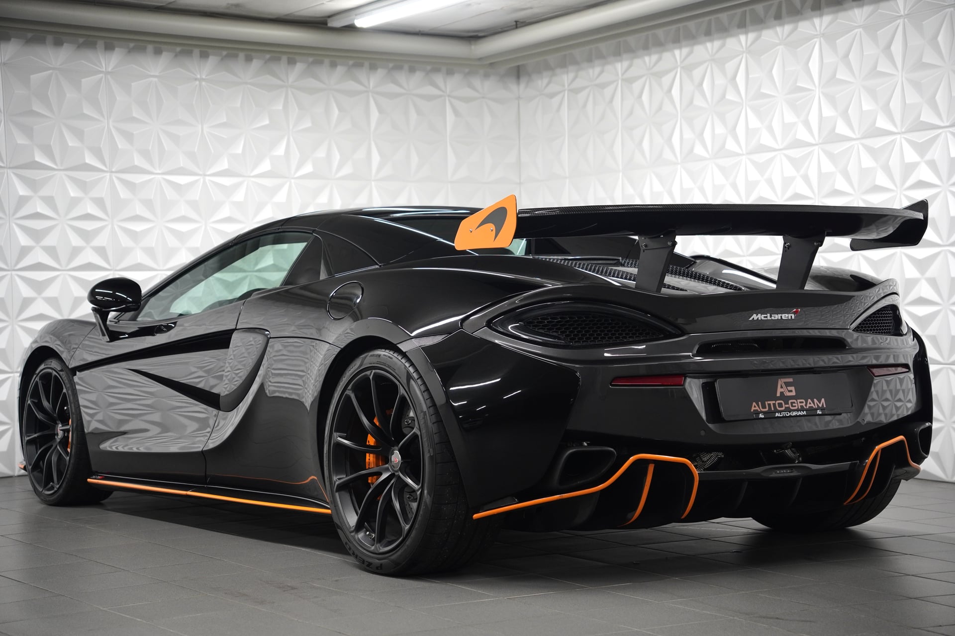 McLaren 570S Spider 3.8 V8 SSG – Bild 3