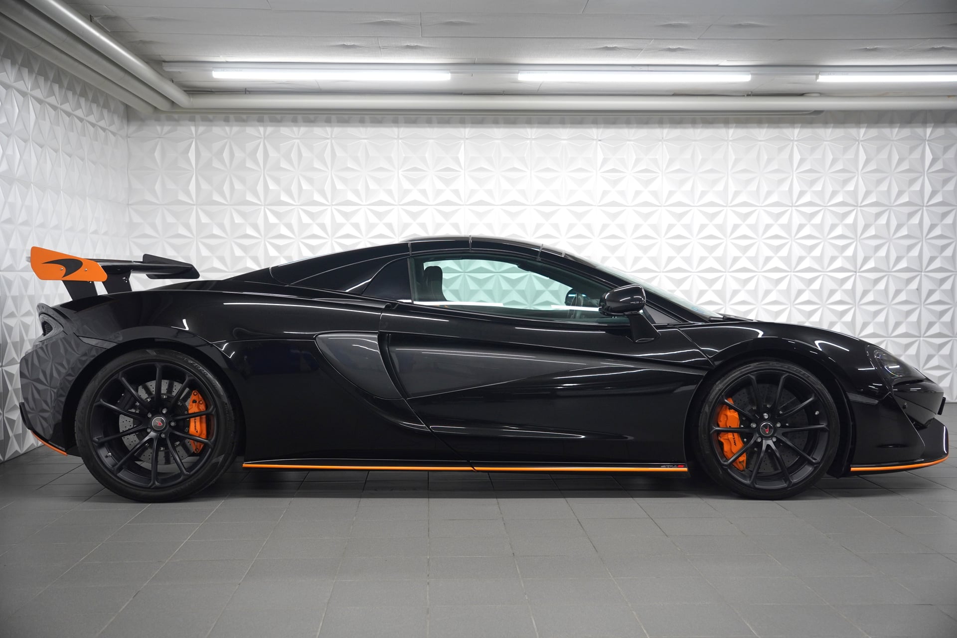 McLaren 570S Spider 3.8 V8 SSG – Bild 6