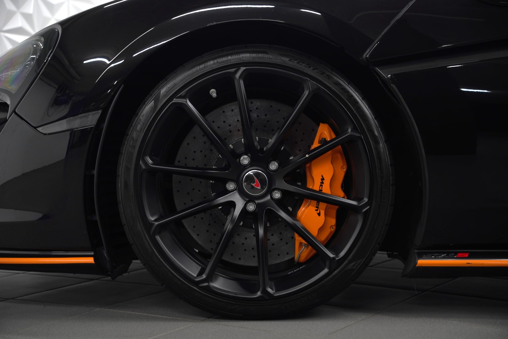 McLaren 570S Spider 3.8 V8 SSG – Bild 9