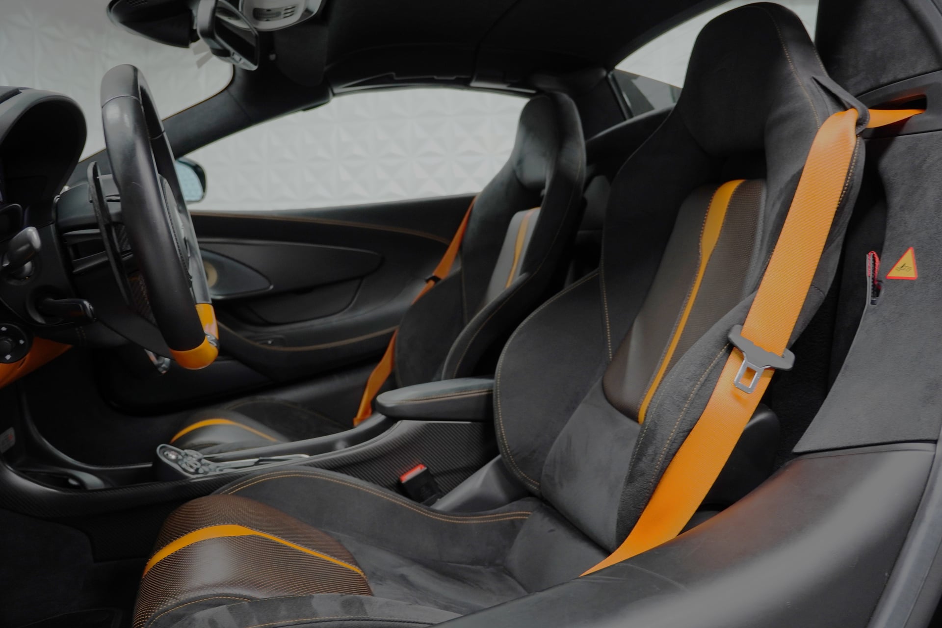 McLaren 570S Spider 3.8 V8 SSG – Bild 11