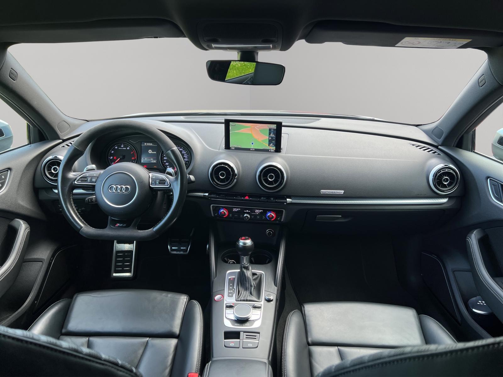 Audi RS3 2.5 TSI quattro S-tronic – Bild 14