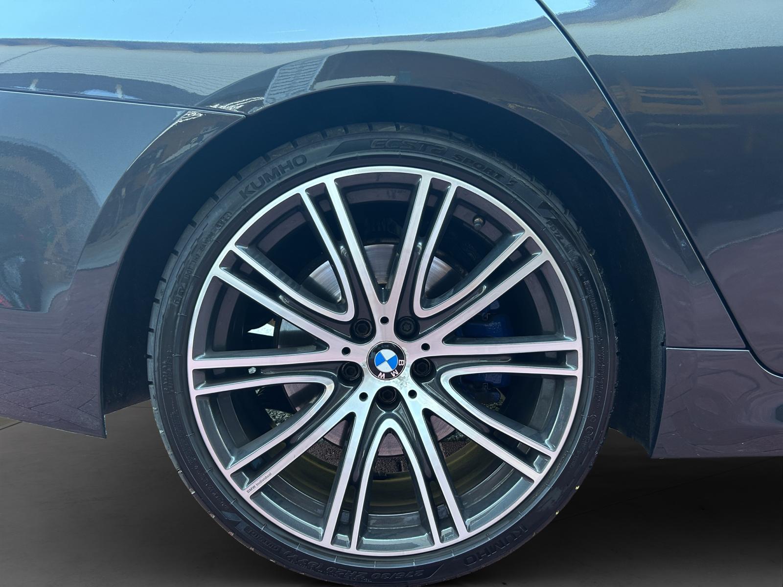 BMW M550i xDrive Steptronic – Bild 9