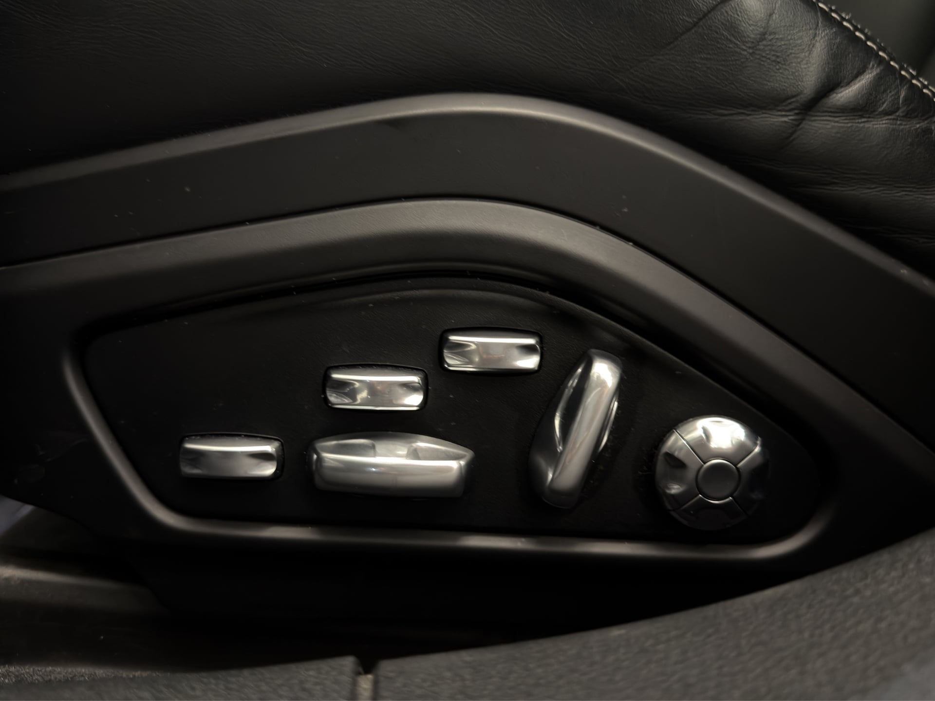 Porsche Panamera GTS PDK – Bild 24