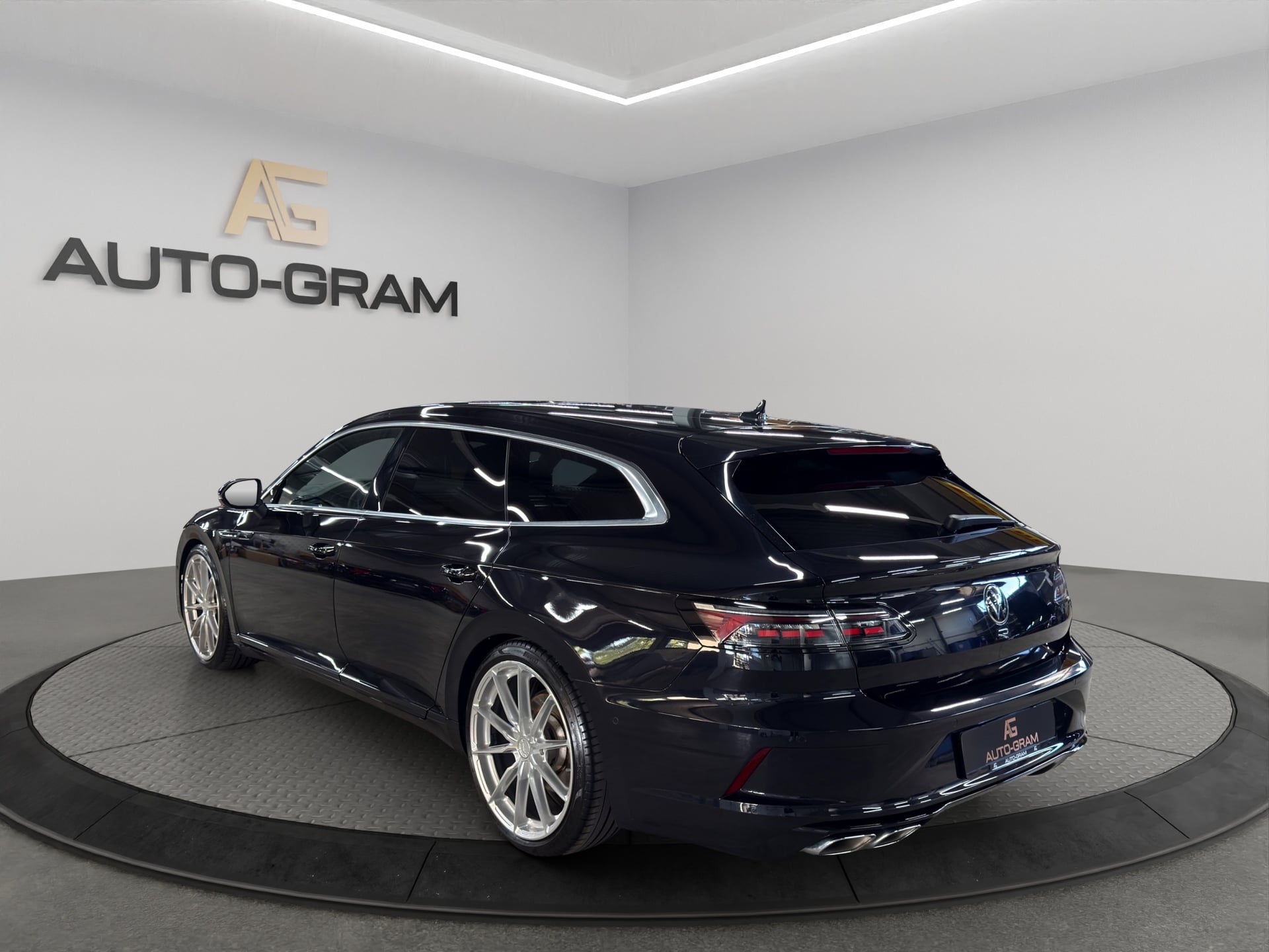 VW Arteon SB 2.0 TSI R-Line 4Motion DSG – Bild 3