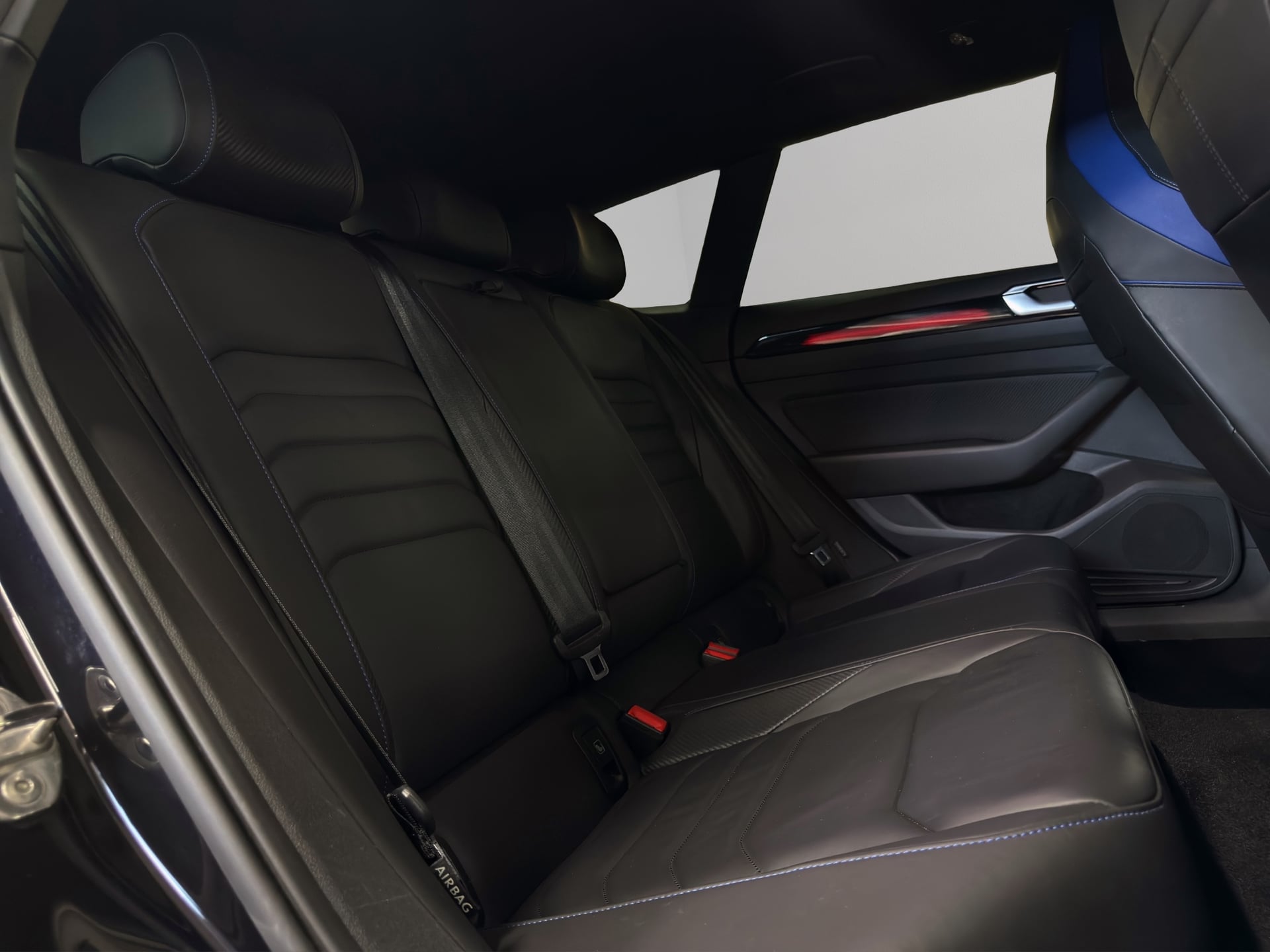 VW Arteon SB 2.0 TSI R-Line 4Motion DSG – Bild 31