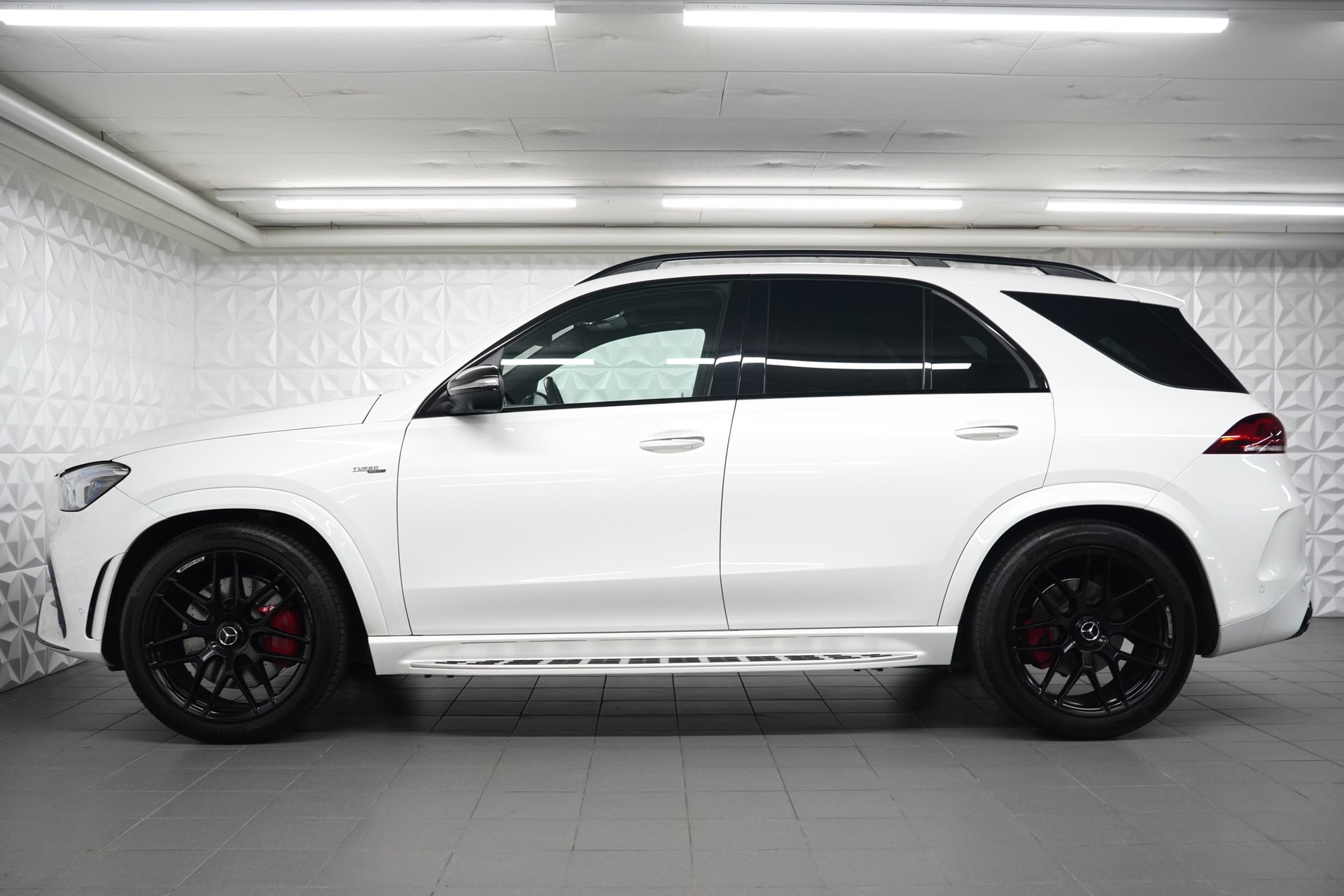 Mercedes-Benz GLE 53 AMG 4Matic+ 9G-Speedshift – Bild 2