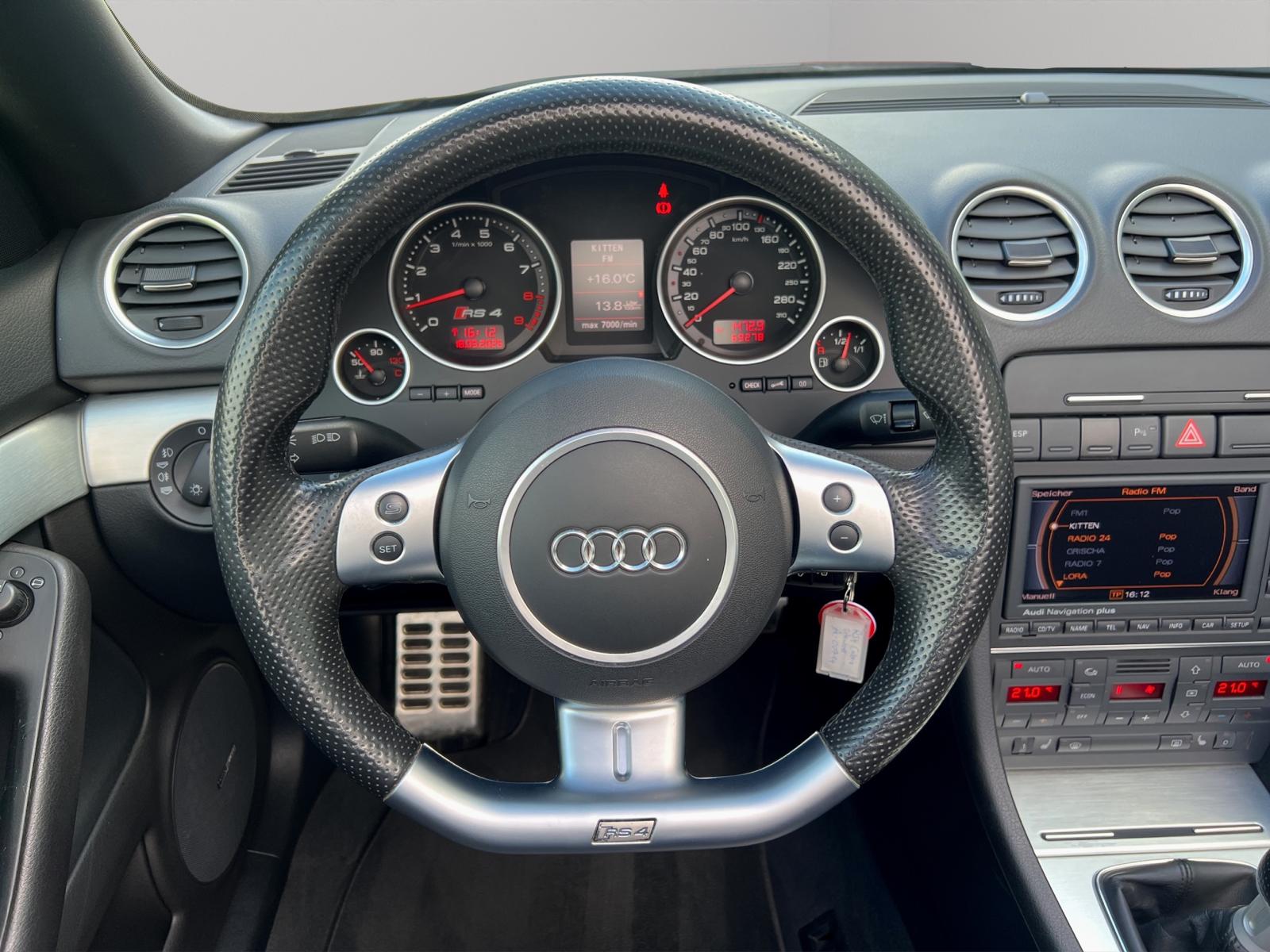 Audi RS4 Cabriolet 4.2 V8 quattro – Bild 16