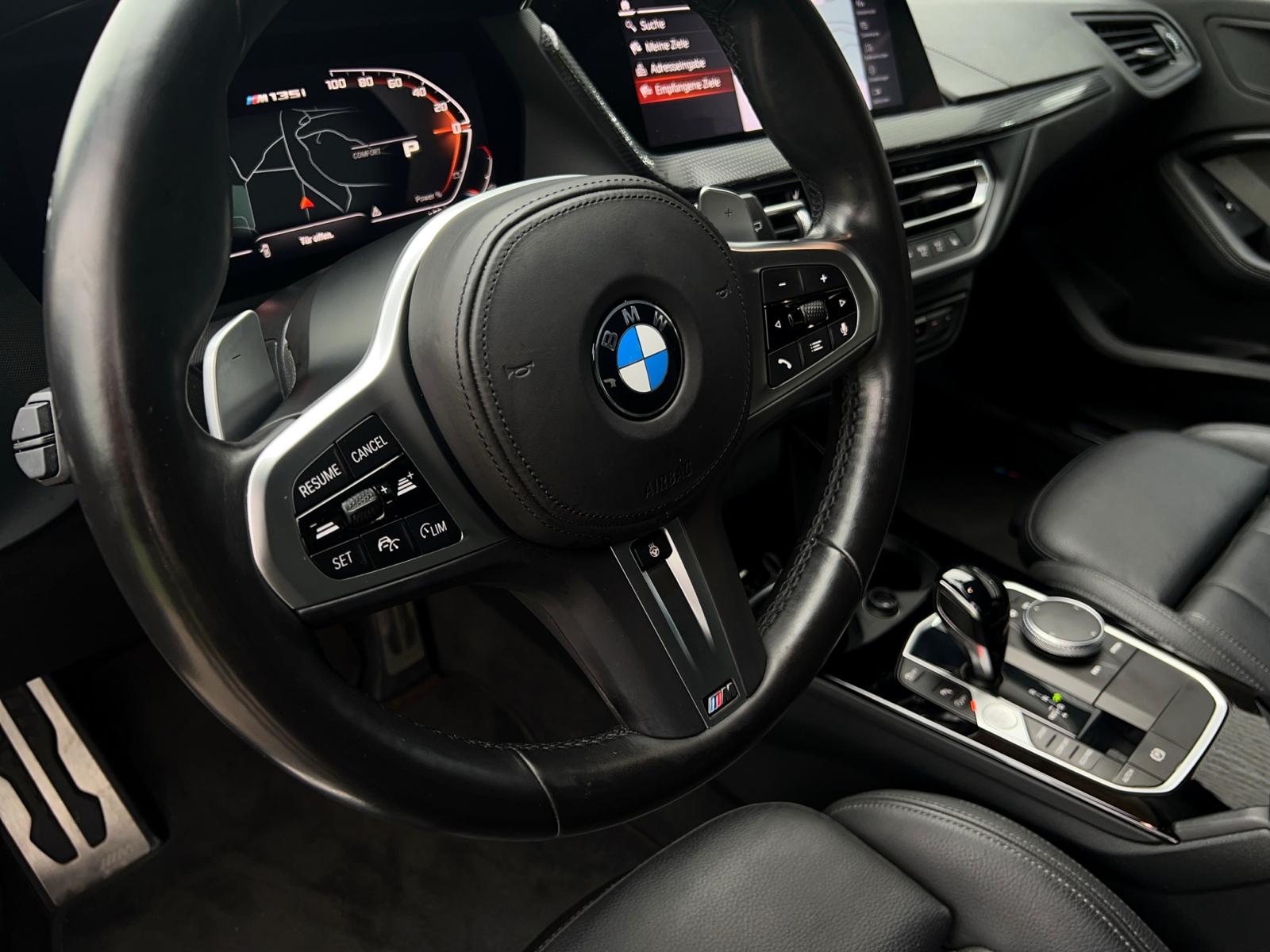 BMW M135i xDrive Steptronic – Bild 18