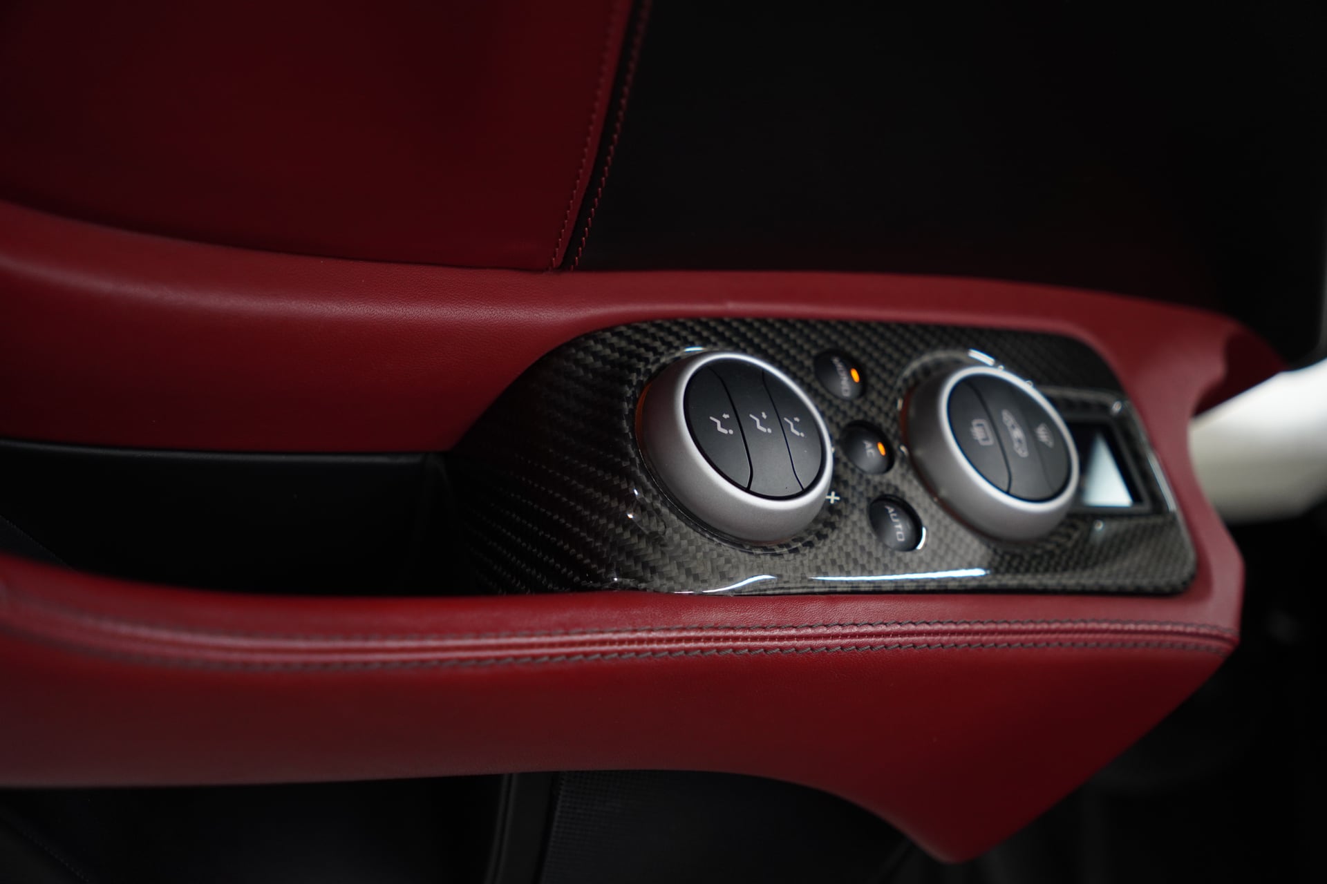 McLaren 12C MP4-12C Spider 3.8 V8 SSG – Bild 15