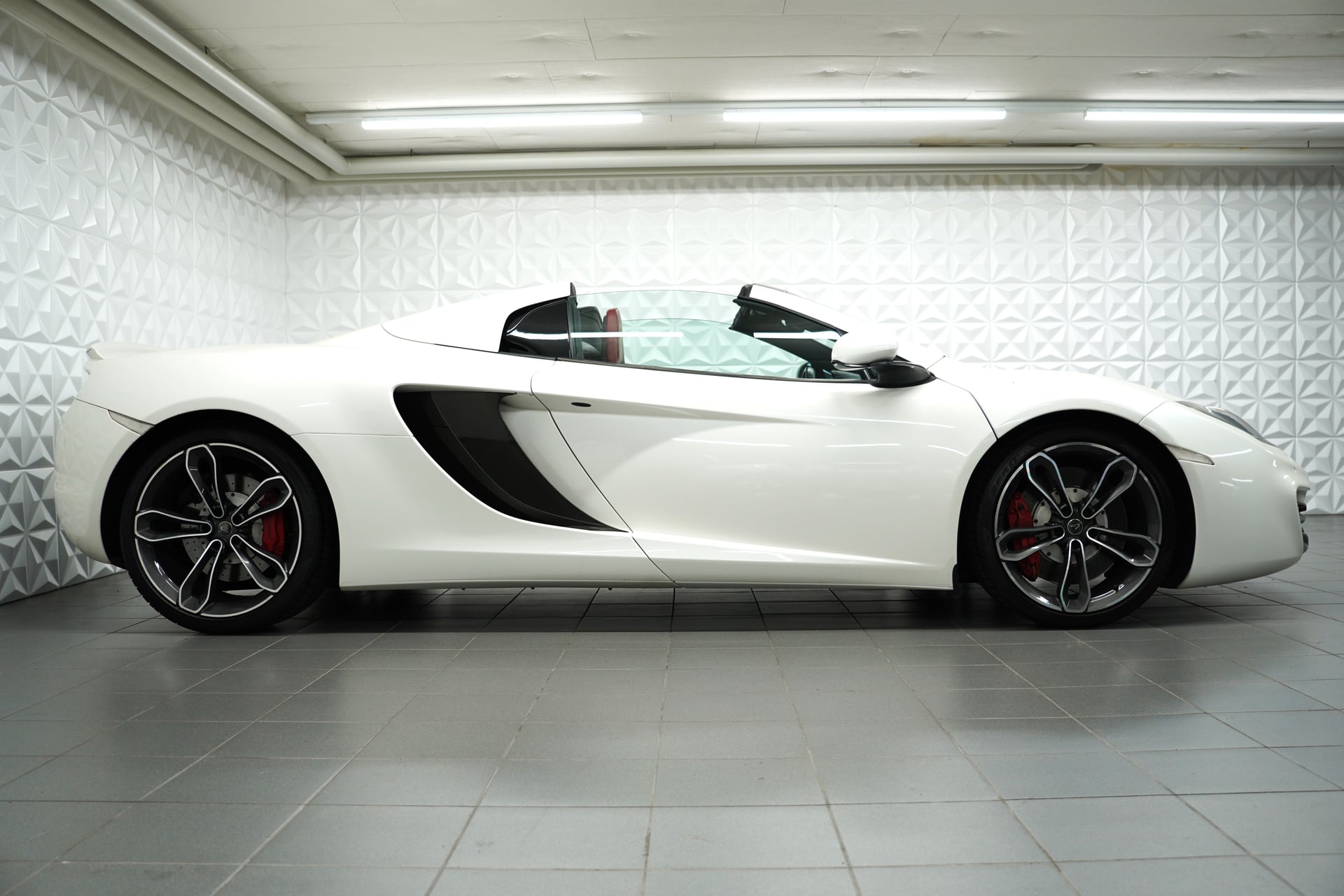 McLaren 12C MP4-12C Spider 3.8 V8 SSG – Bild 6
