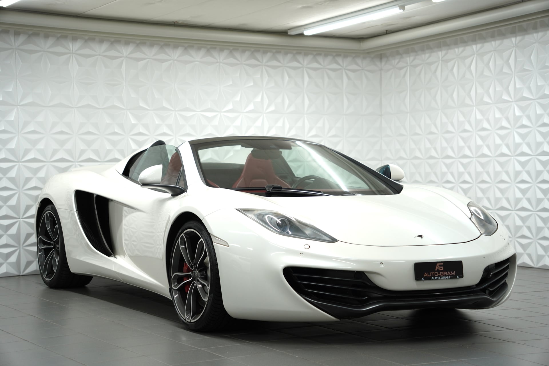 McLaren 12C MP4-12C Spider 3.8 V8 SSG – Bild 7