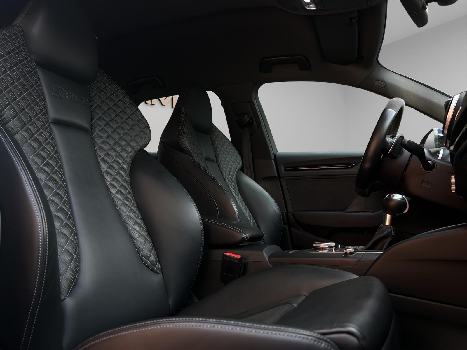 Audi RS3 2.5 TSI quattro S-tronic – Bild 13