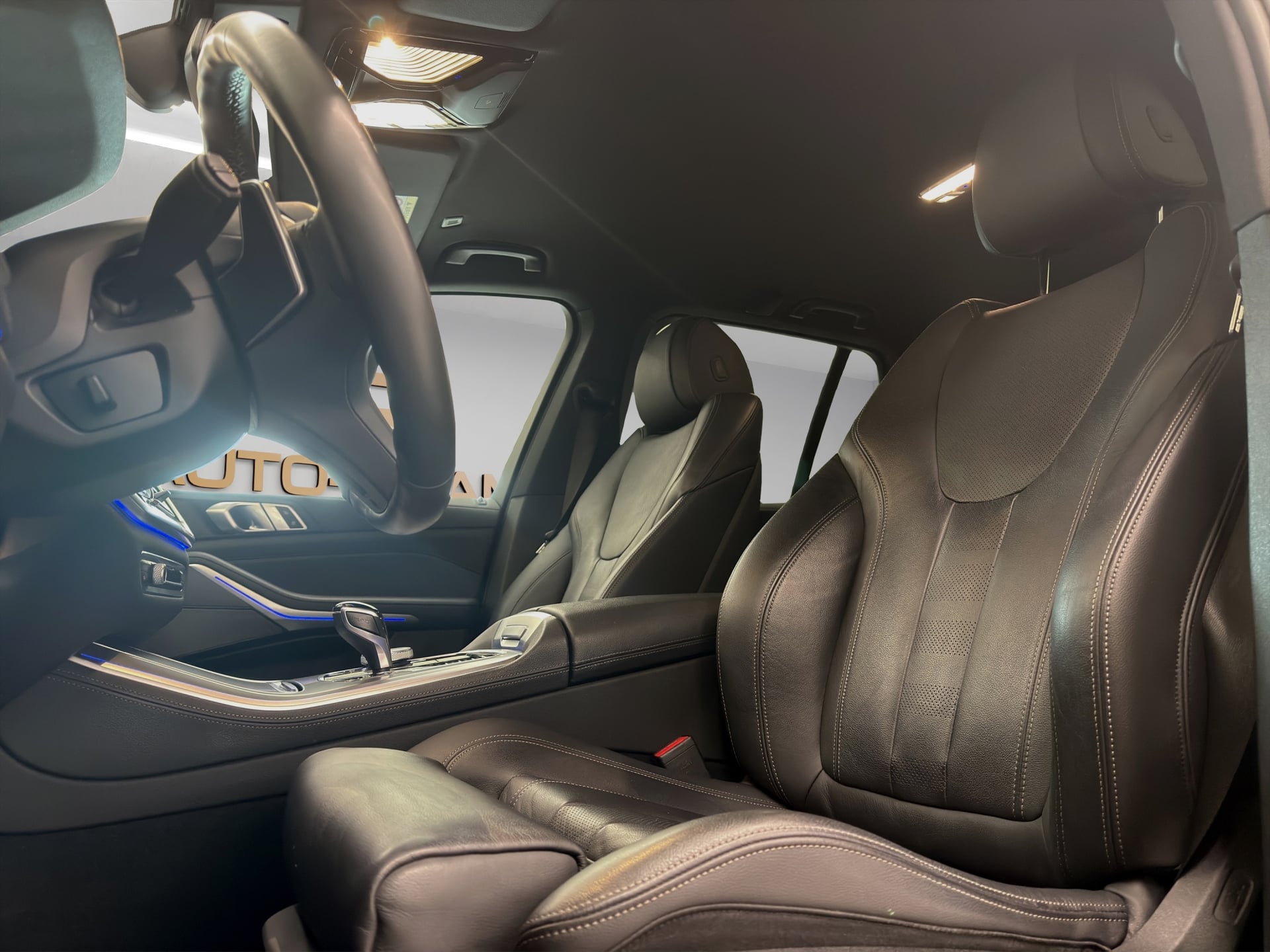 BMW X5 xDrive M50i Steptronic – Bild 14