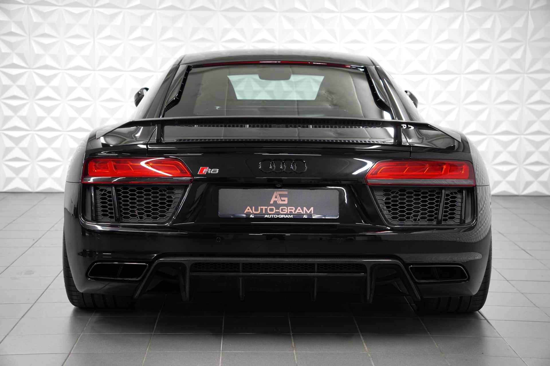 Audi R8 Coupé 5.2 plus S-Tronic – Bild 4