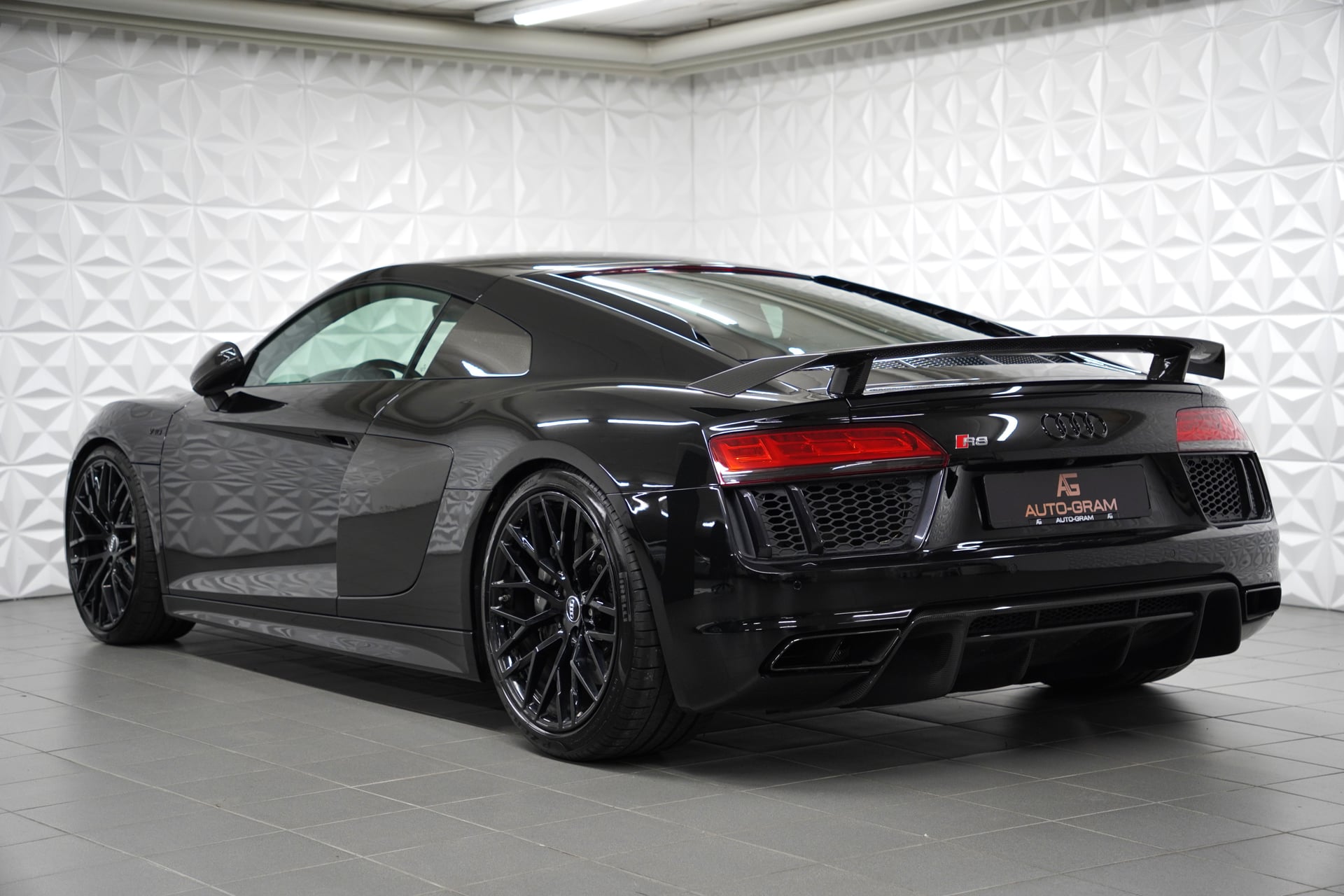 Audi R8 Coupé 5.2 plus S-Tronic – Bild 3