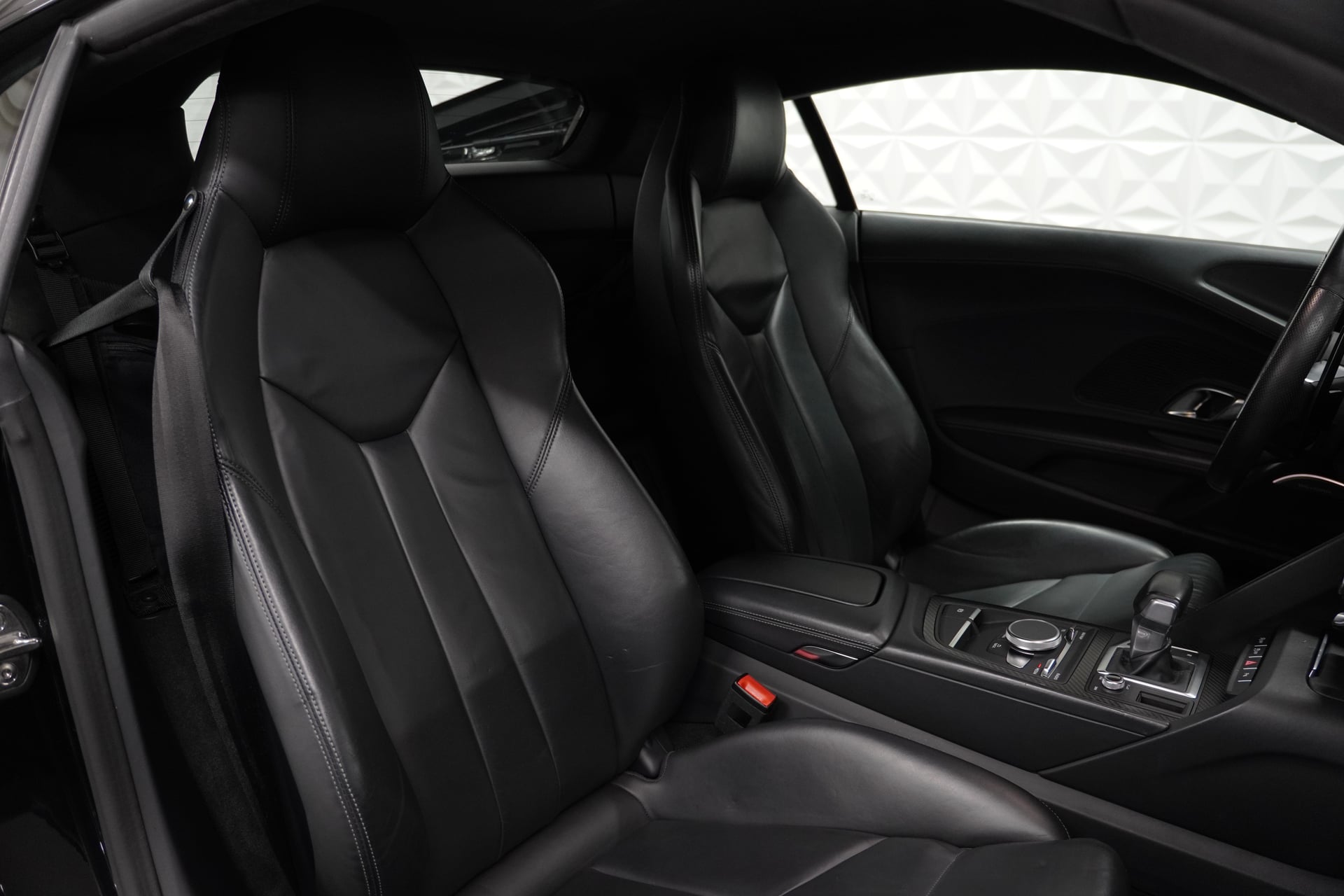 Audi R8 Coupé 5.2 plus S-Tronic – Bild 12