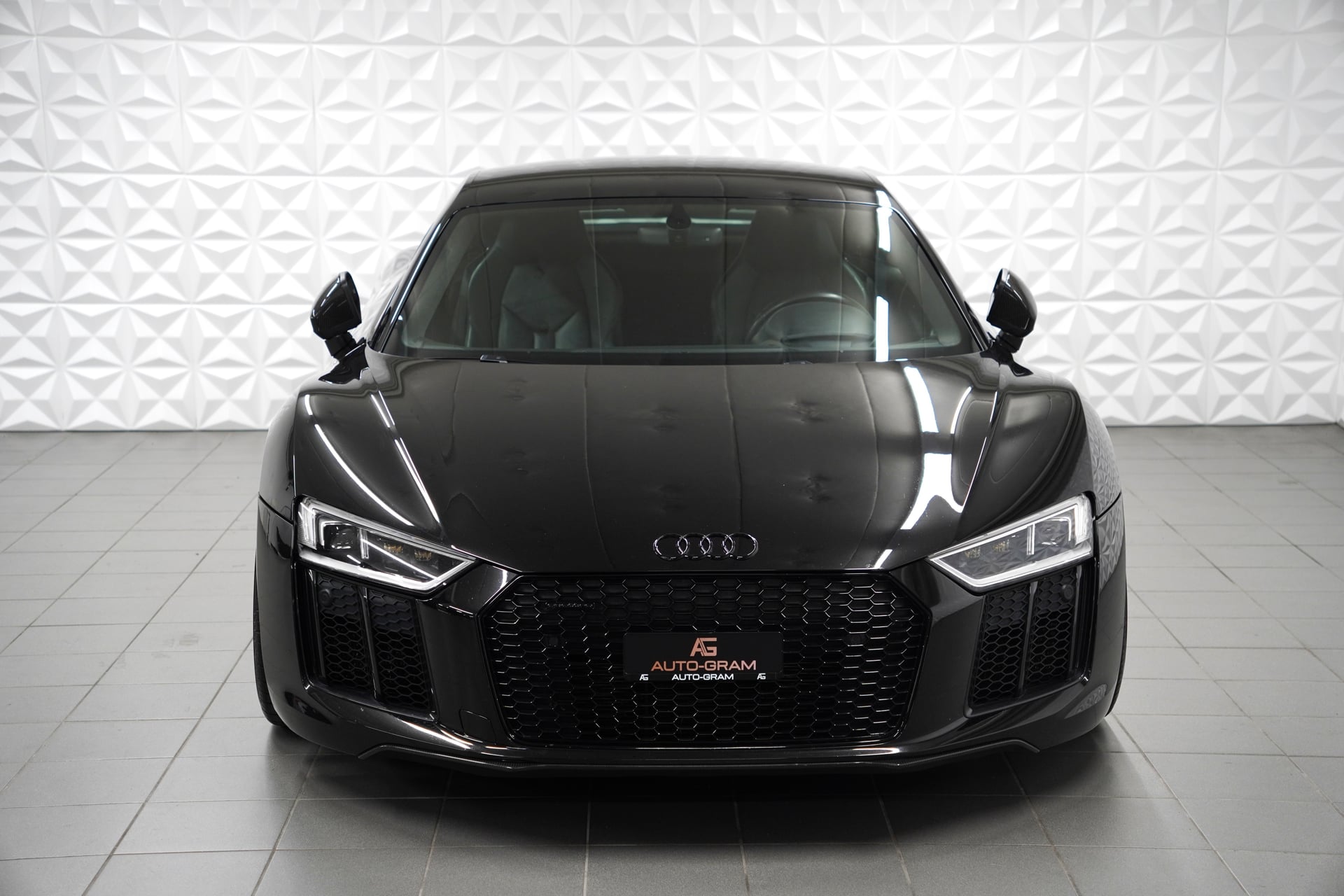 Audi R8 Coupé 5.2 plus S-Tronic – Bild 8
