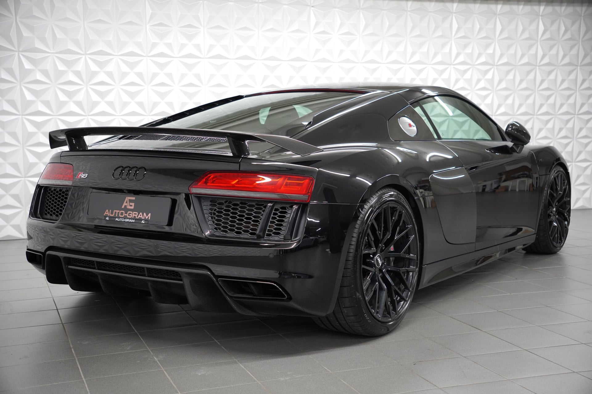 Audi R8 Coupé 5.2 plus S-Tronic – Bild 5