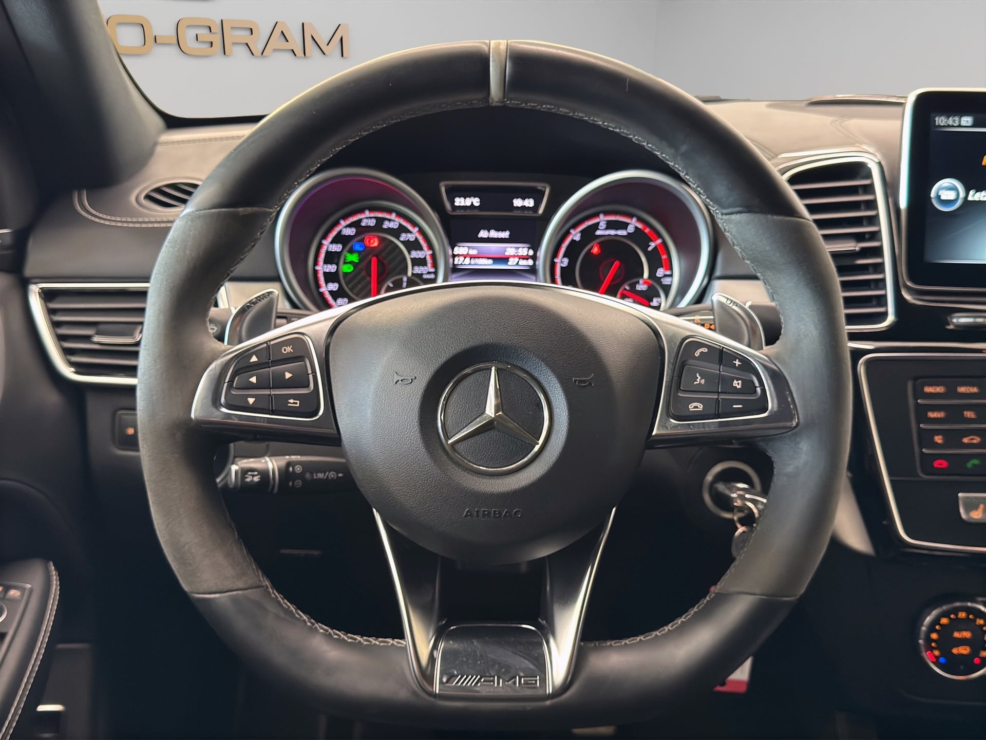 Mercedes-Benz GLE 63 S AMG 4Matic Speedshift Plus 7G-Tronic – Bild 16