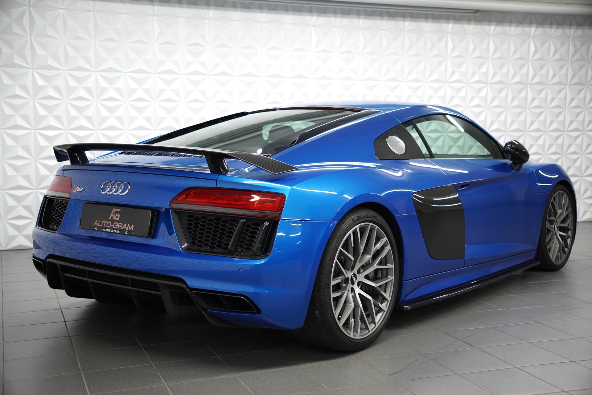 Audi R8 Coupé 5.2 plus S-Tronic – Bild 5