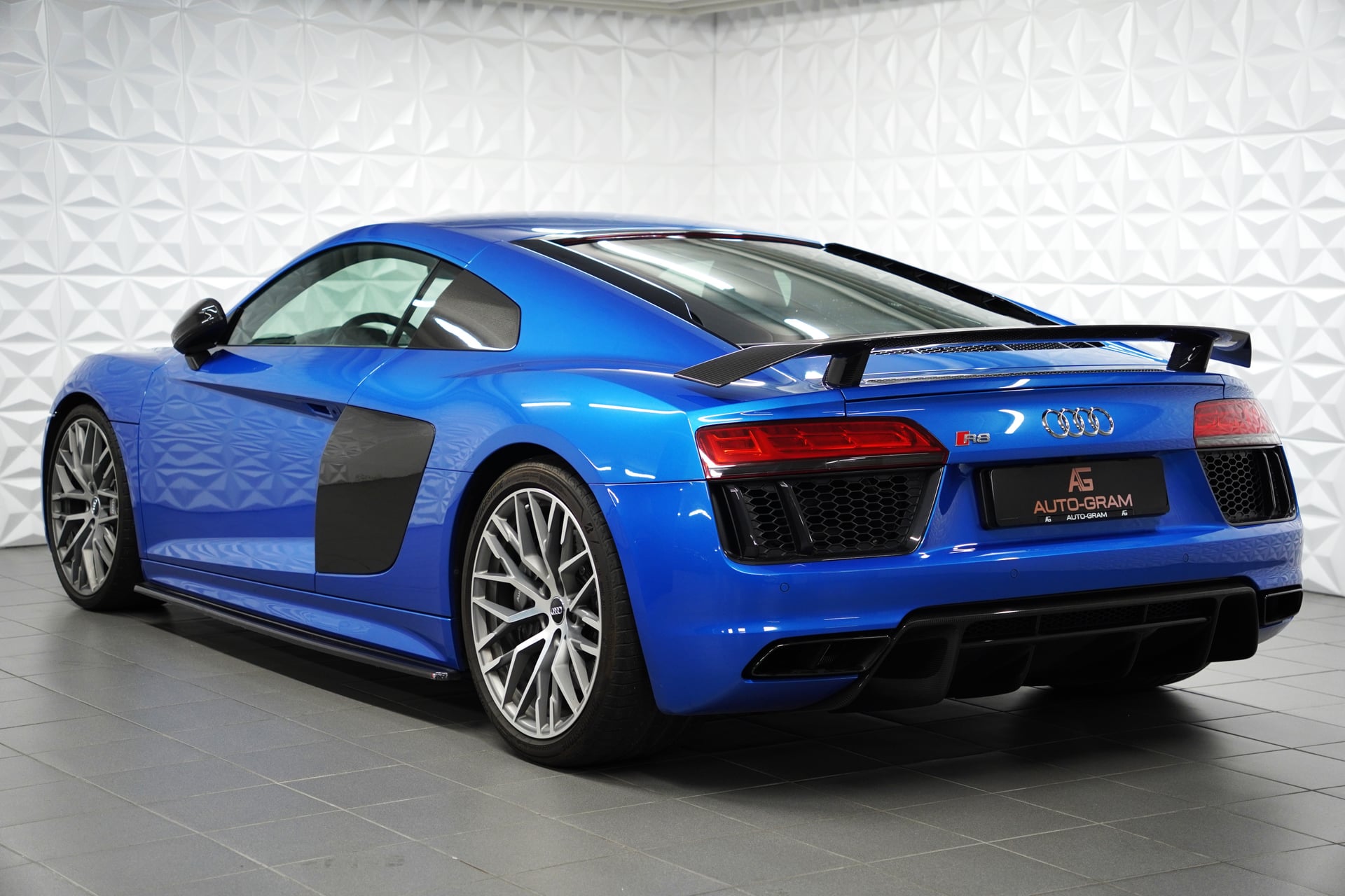Audi R8 Coupé 5.2 plus S-Tronic – Bild 3