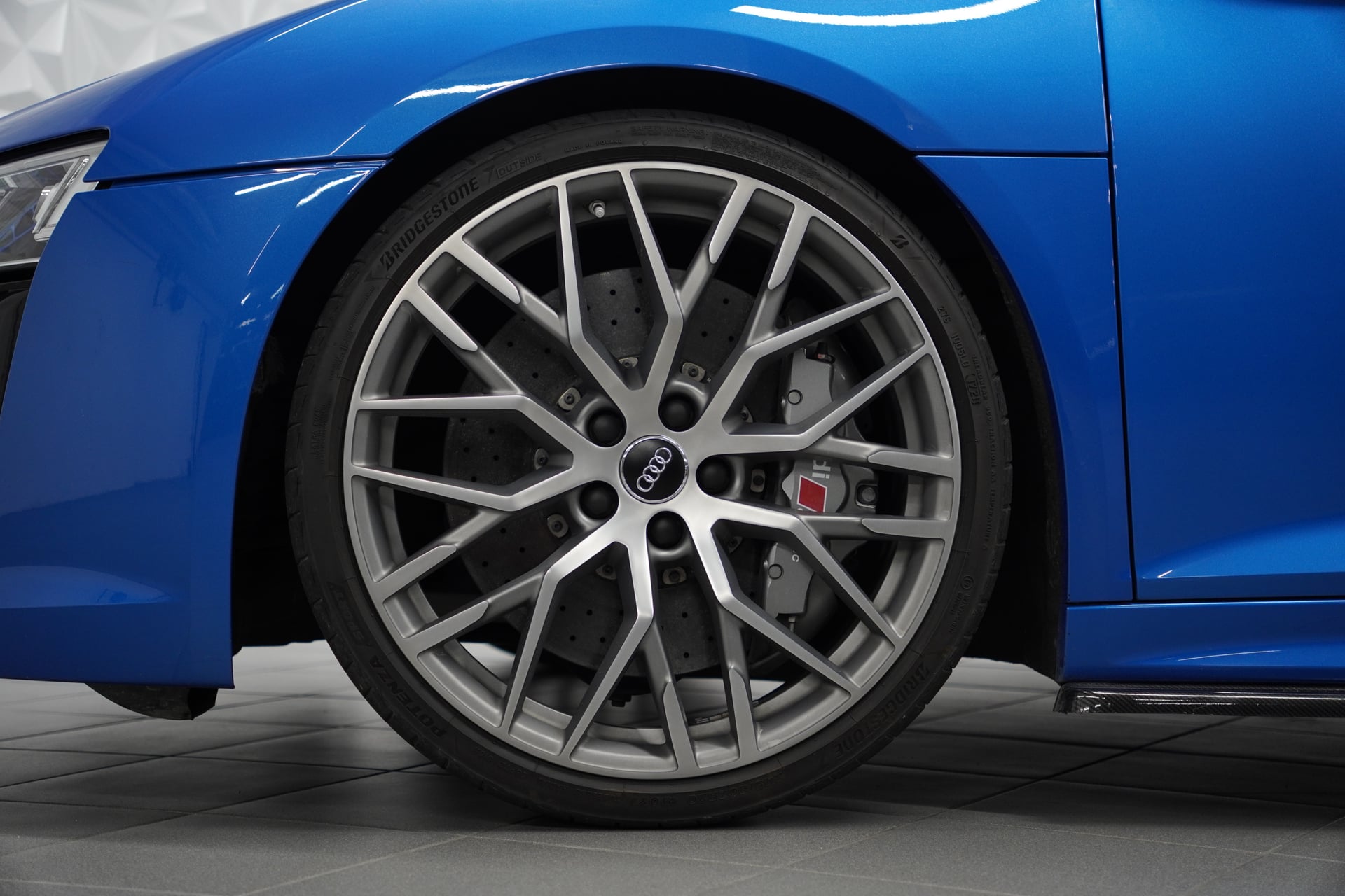 Audi R8 Coupé 5.2 plus S-Tronic – Bild 9