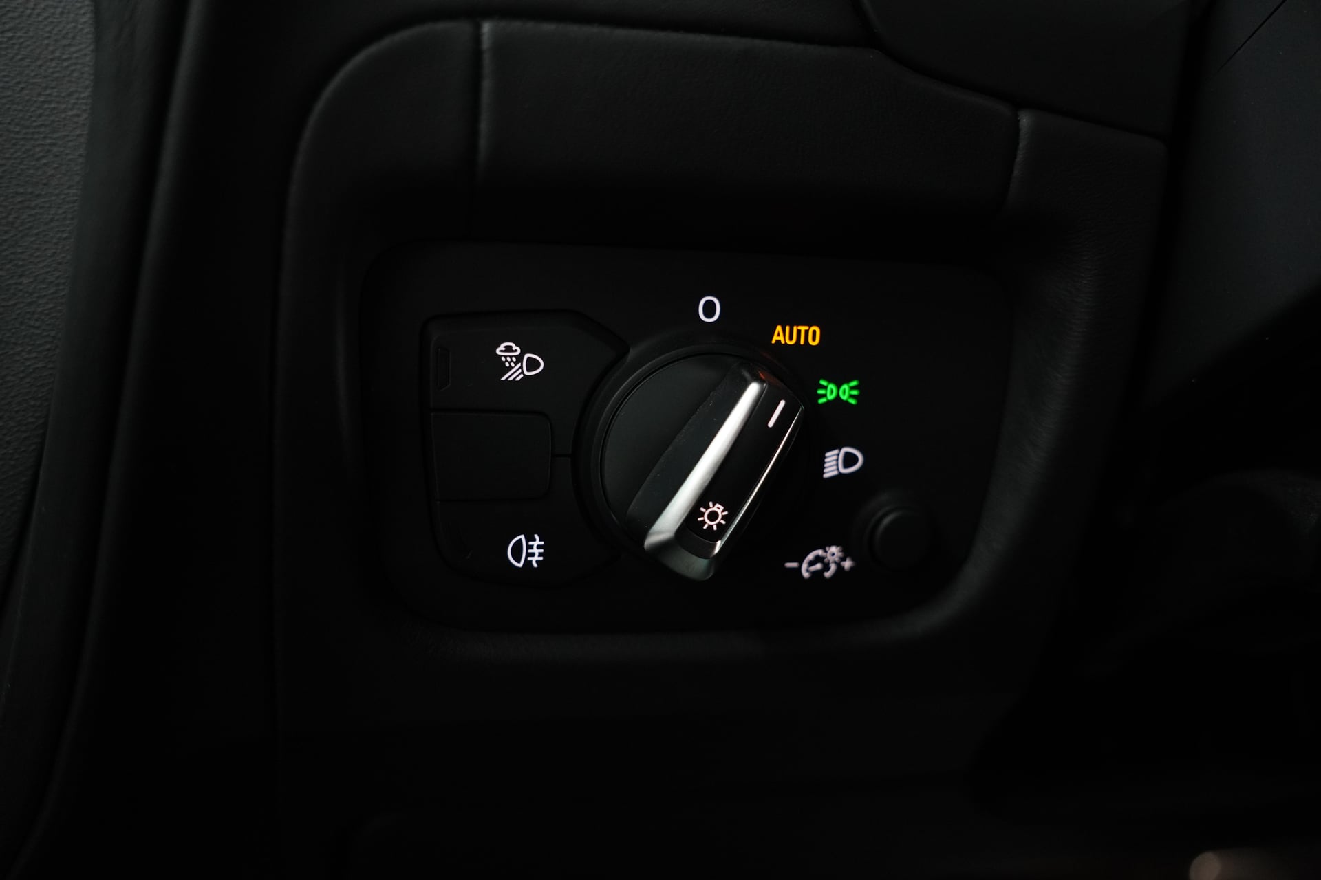 Audi R8 Coupé 5.2 plus S-Tronic – Bild 18