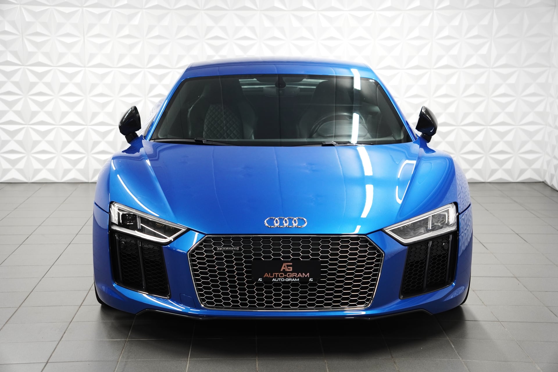 Audi R8 Coupé 5.2 plus S-Tronic – Bild 8