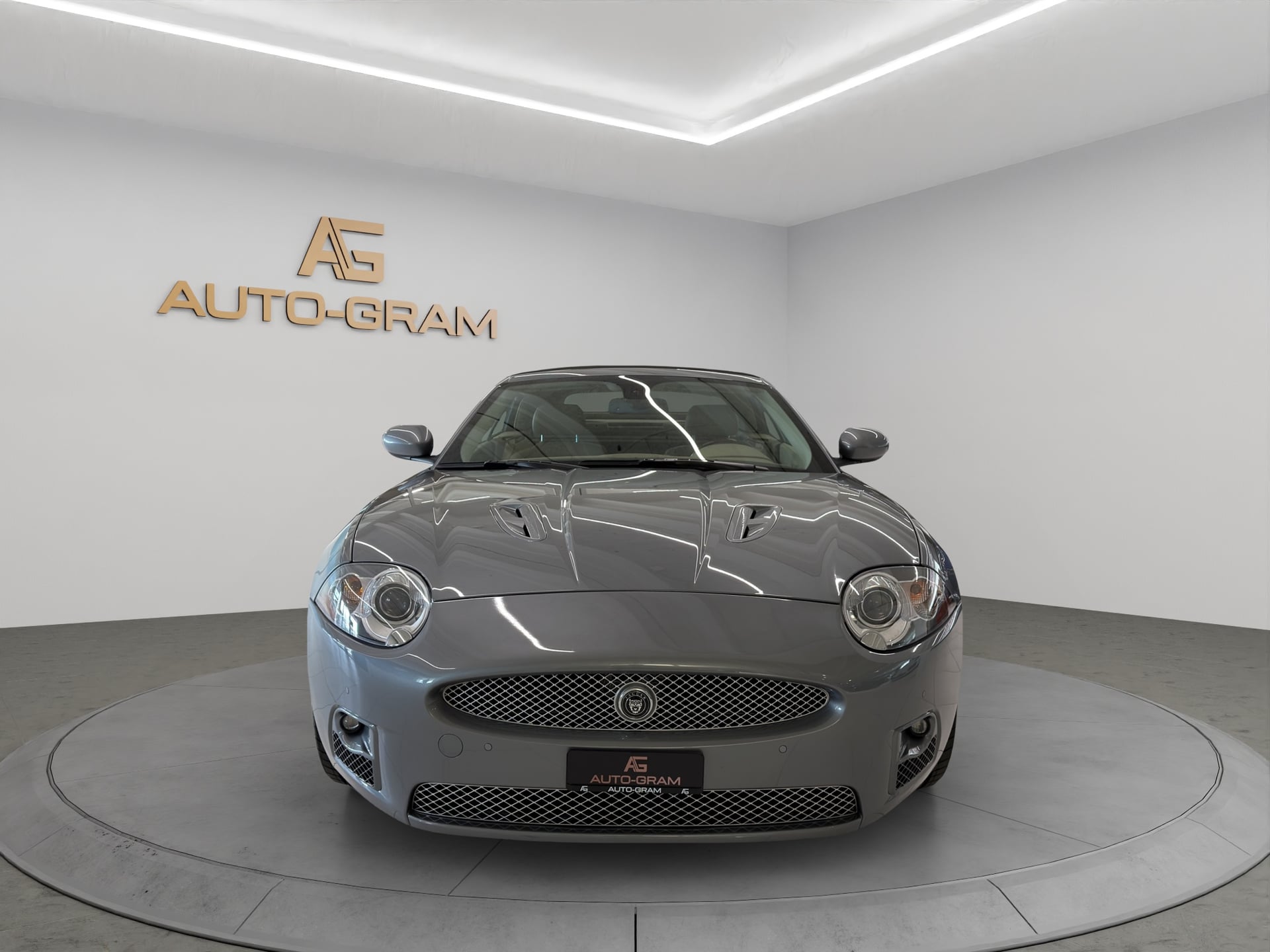 Jaguar XKR 4.2 V8 SC Automatic – Bild 8