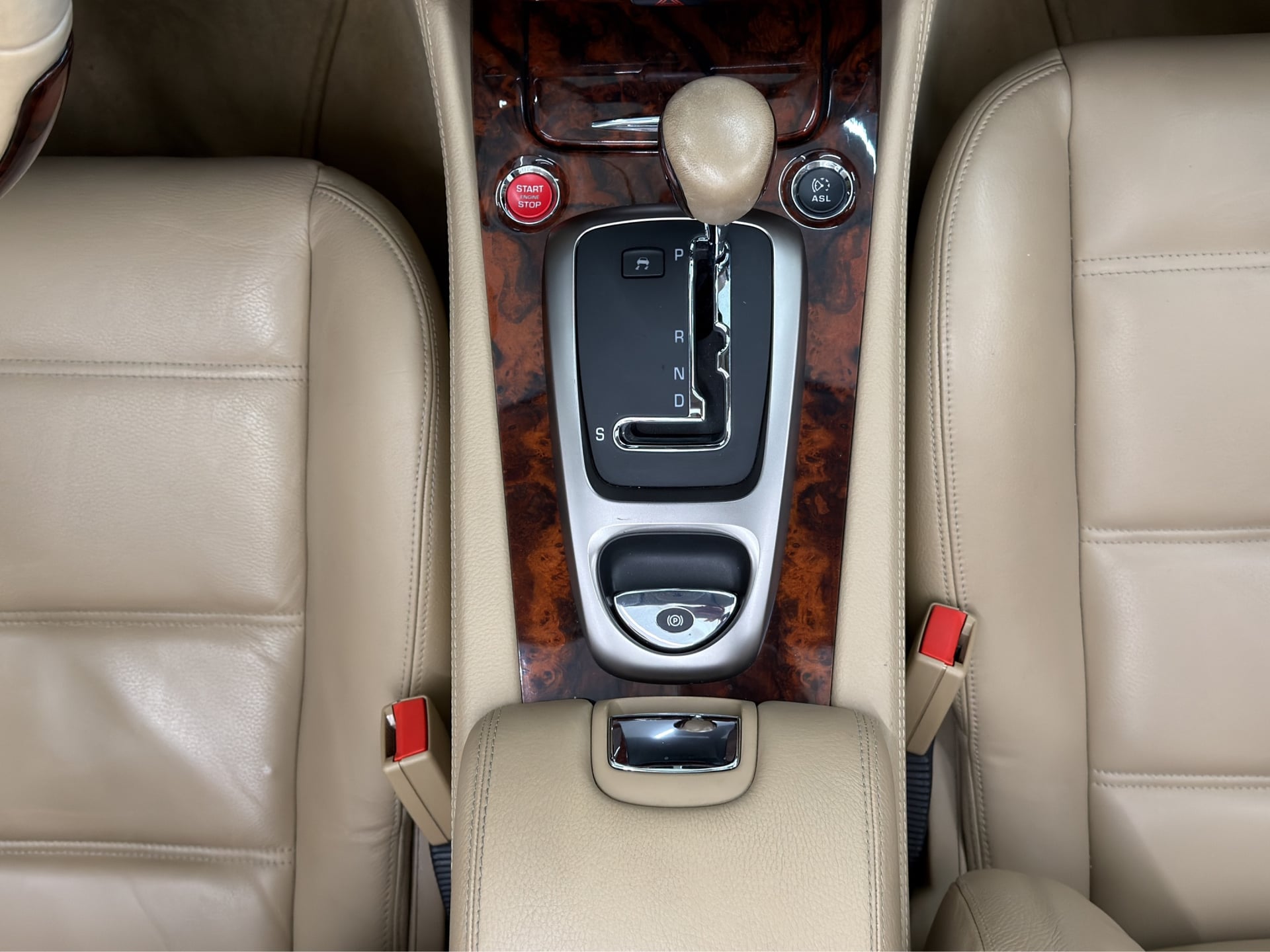 Jaguar XKR 4.2 V8 SC Automatic – Bild 18
